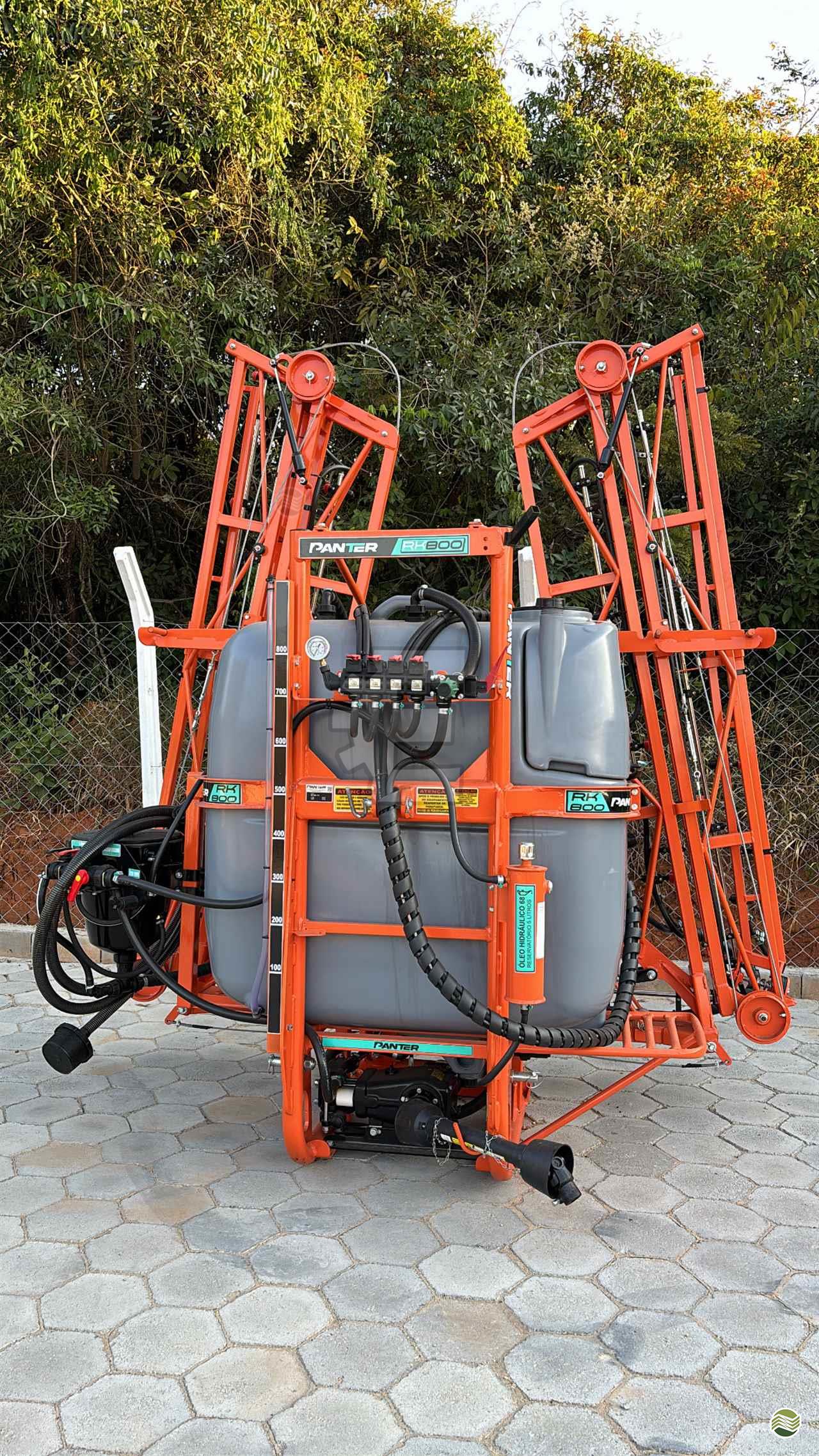 PULVERIZADOR PANTER PANTER 800 Acoplado Hidráulico Eduarte Implementos Agrícolas SAO JOAO DEL REI MINAS GERAIS MG