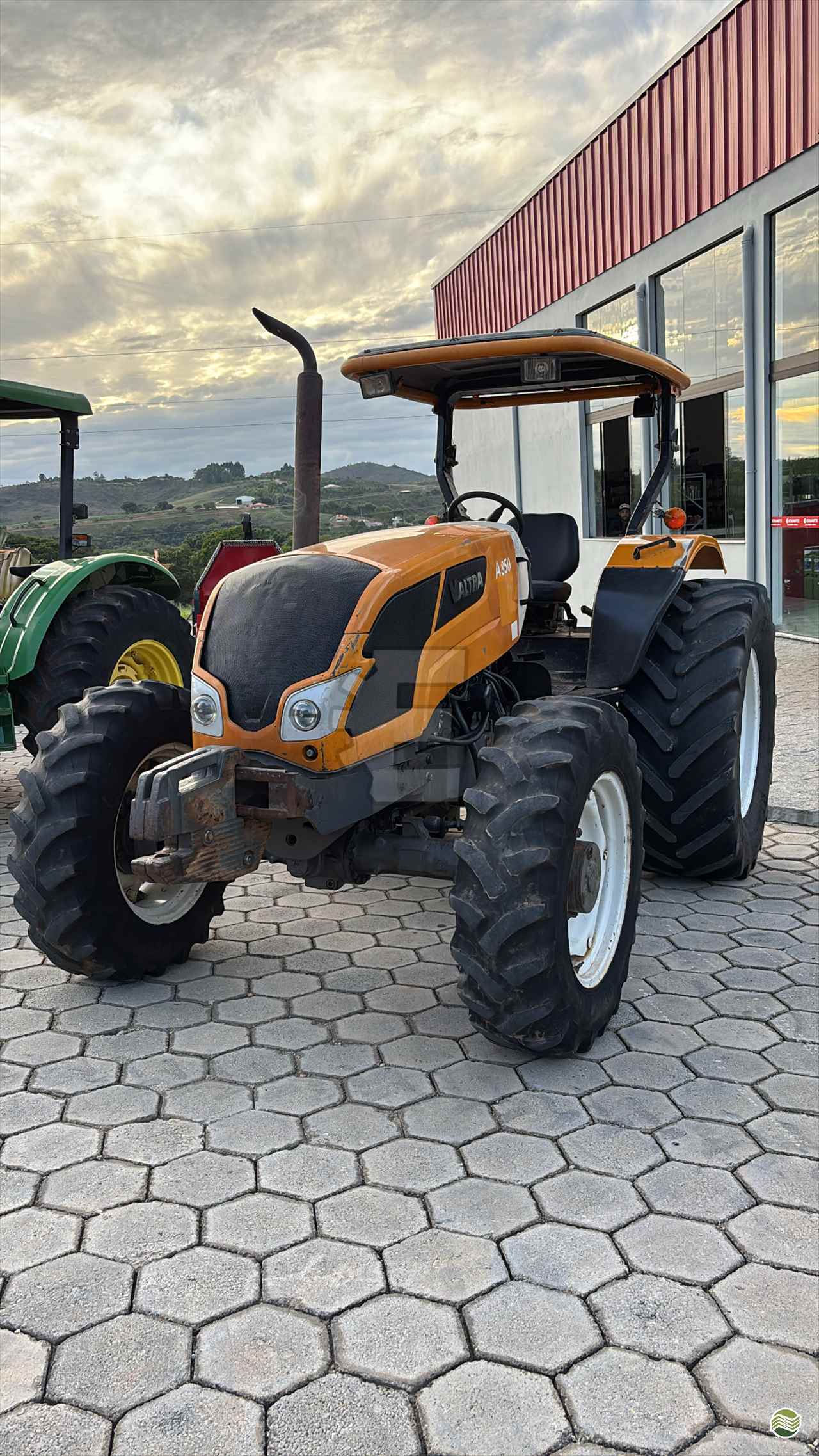 TRATOR VALTRA VALTRA A850 Tração 4x4 Eduarte Implementos Agrícolas SAO JOAO DEL REI MINAS GERAIS MG