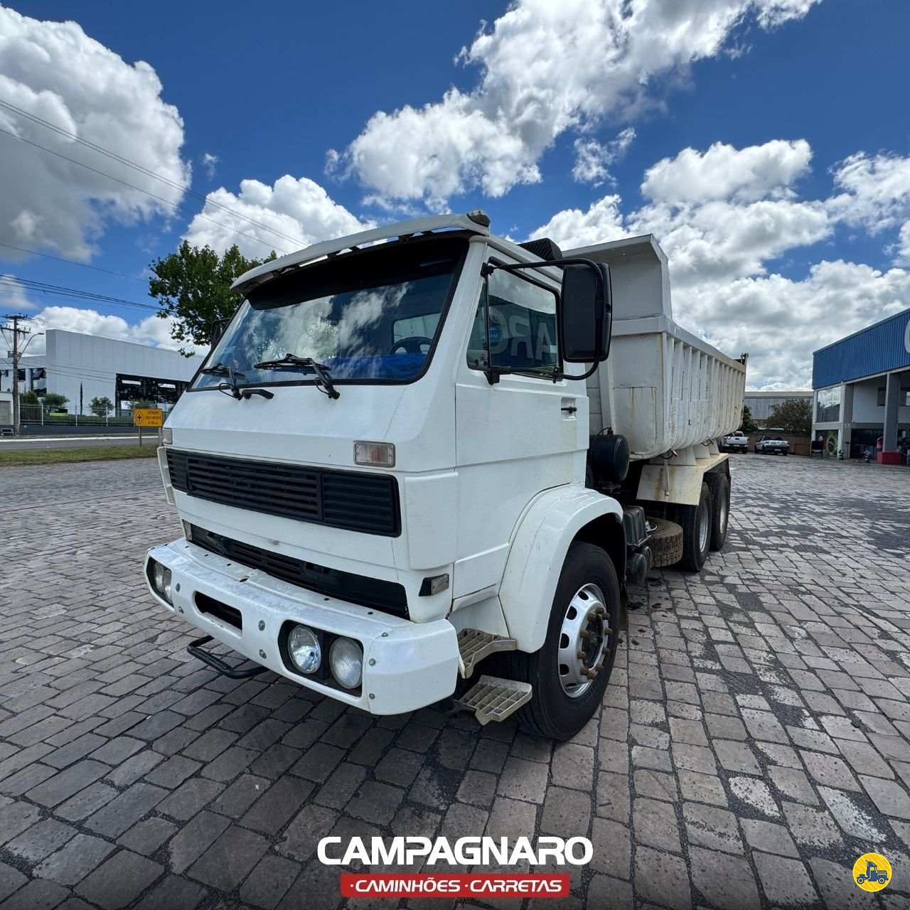 CAMINHAO VOLKSWAGEN VW 35300 Caçamba Basculante Truck 6x2 Campagnaro Caminhões VACARIA RIO GRANDE DO SUL RS