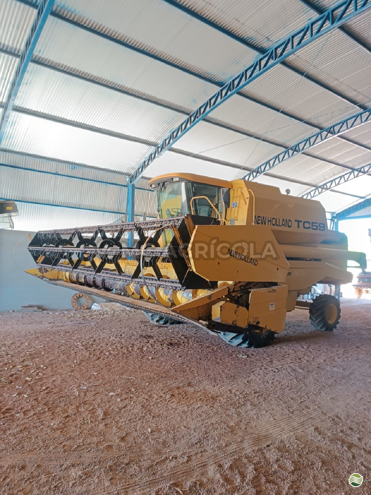 COLHEITADEIRA NEW HOLLAND TC 59 MC Agrícola ITUMBIARA GOIAS GO