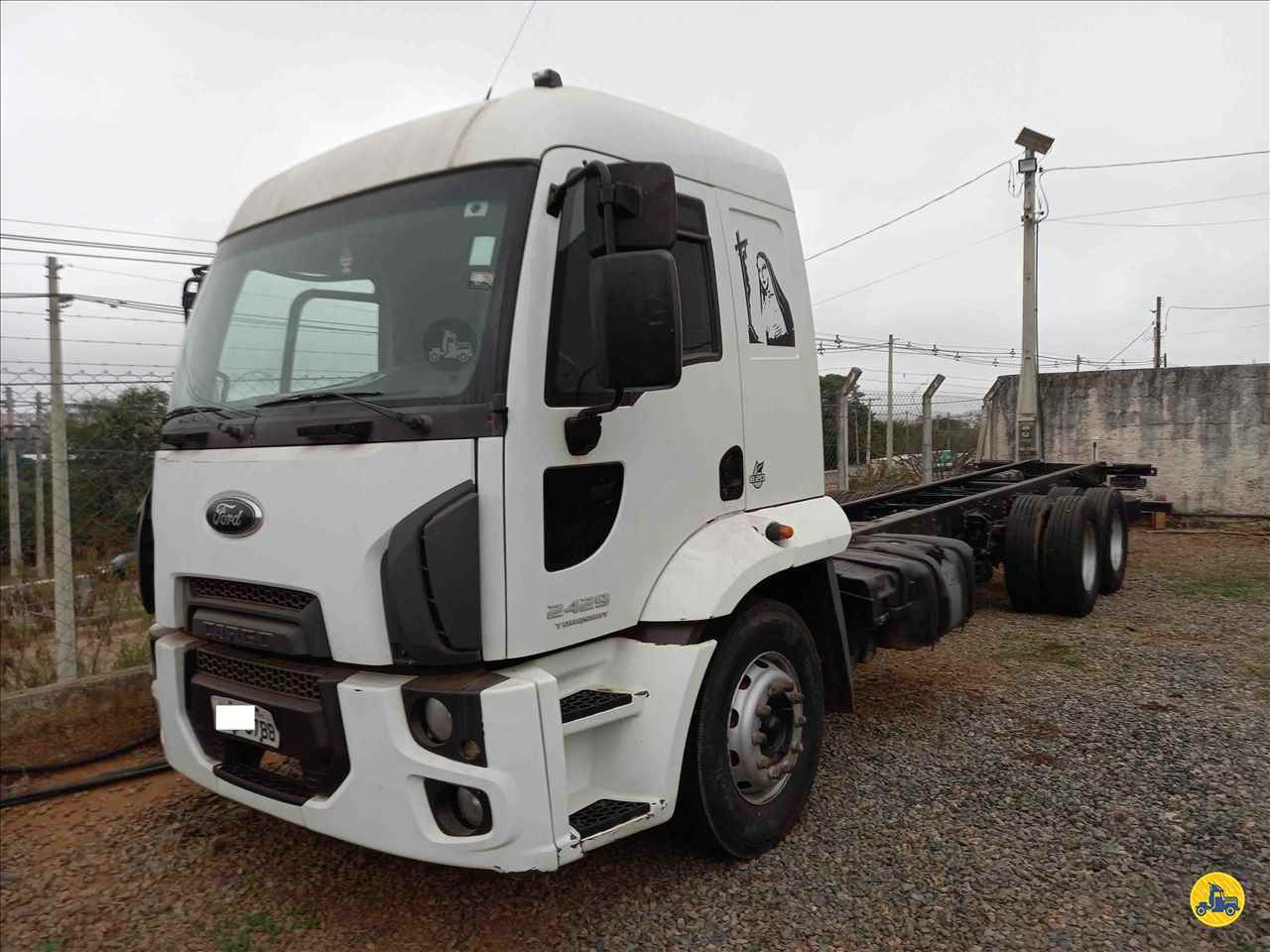 CAMINHAO FORD CARGO 2429 Chassis Truck 6x2 Guirro Automóveis Multimarcas SAO JOSE DO RIO PARDO SÃO PAULO SP