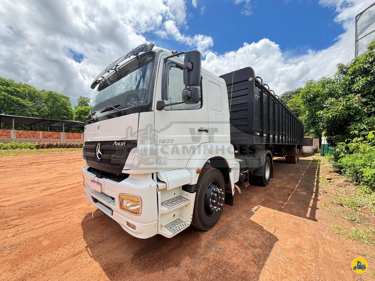 CAMINHAO MERCEDES-BENZ MB 1933 Cavalo Mecânico Cavalo 4x2 VT Caminhões e Carretas PARAPUA SÃO PAULO SP