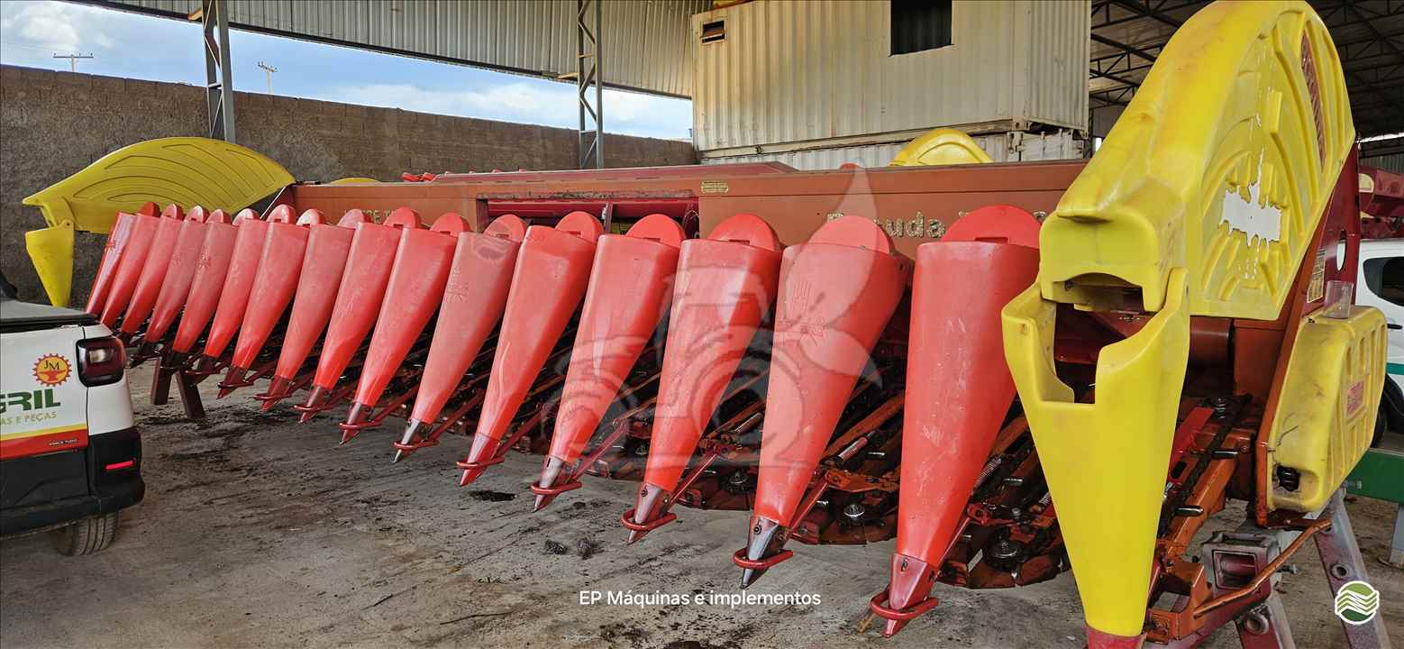 PLATAFORMA COLHEITADEIRA VENCE TUDO VENCE TUDO EP Máquinas e Implementos Agrícolas CRISTALINA GOIAS GO