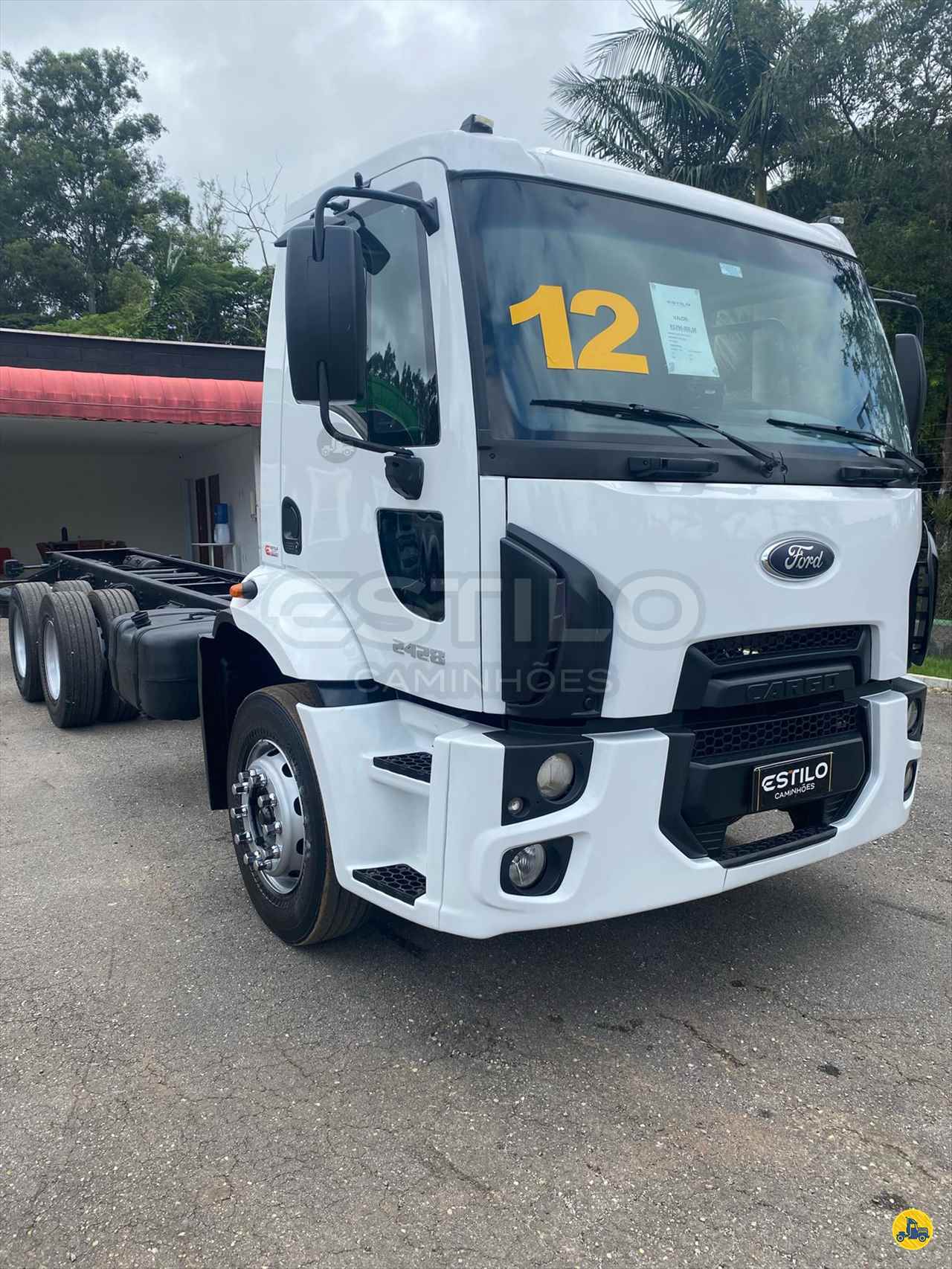 CAMINHAO FORD CARGO 2428 Chassis Truck 6x2 Estilo Caminhões POUSO ALEGRE MINAS GERAIS MG