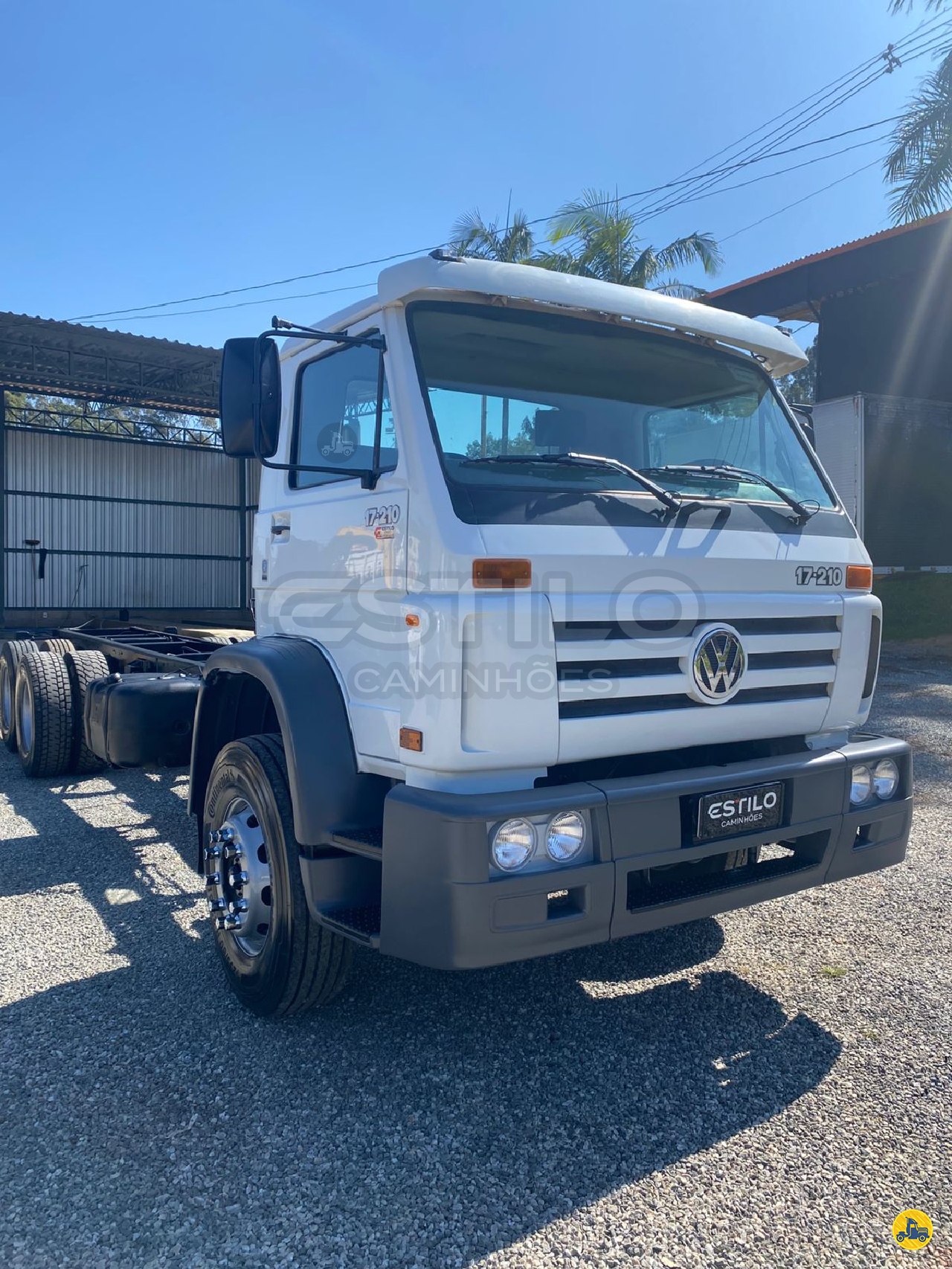 CAMINHAO VOLKSWAGEN VW 17210 Chassis Truck 6x2 Estilo Caminhões POUSO ALEGRE MINAS GERAIS MG
