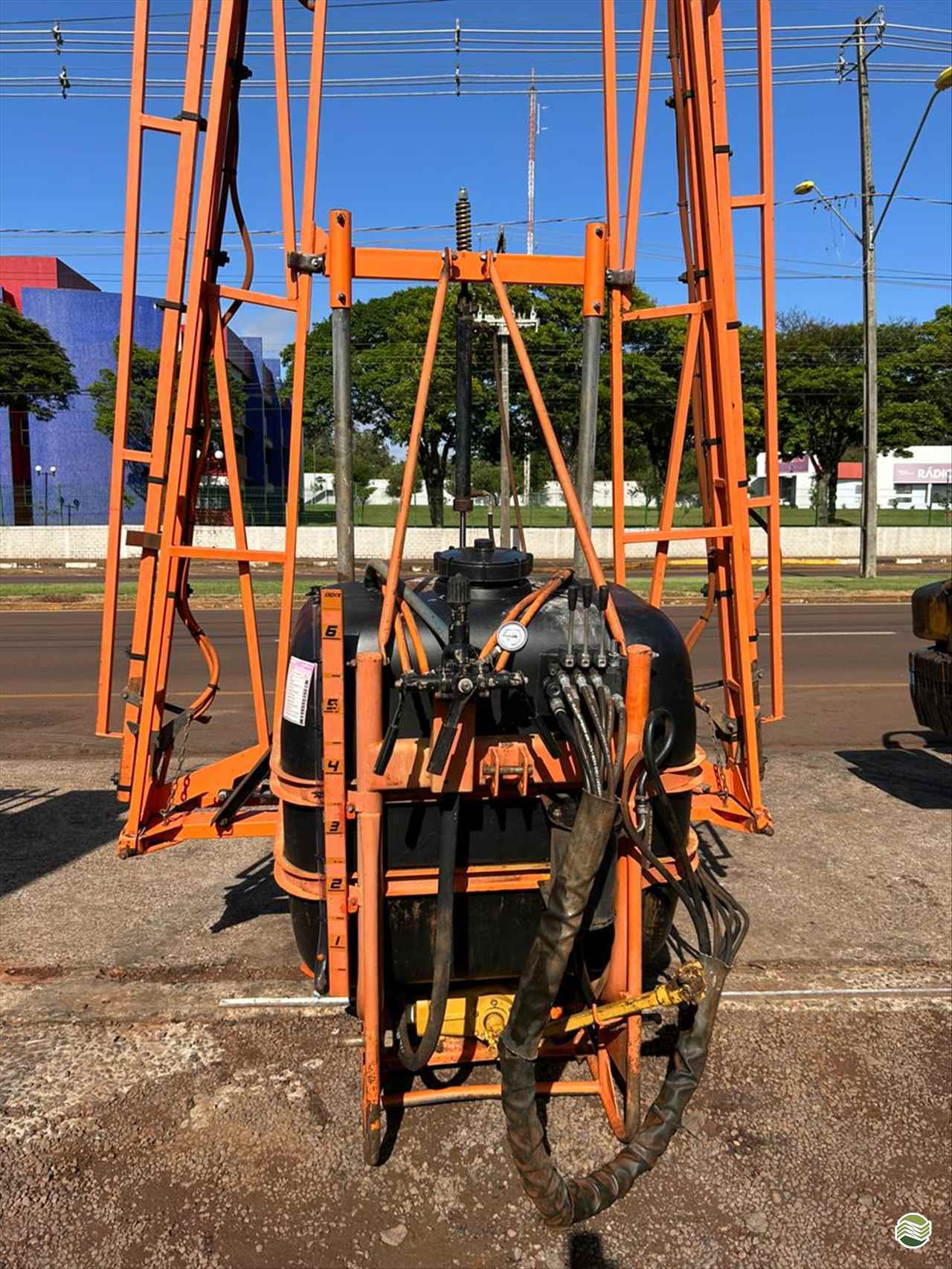 PULVERIZADOR JACTO CONDOR 600 AM14 Acoplado Hidráulico Toledo Tratores PR TOLEDO PARANÁ PR