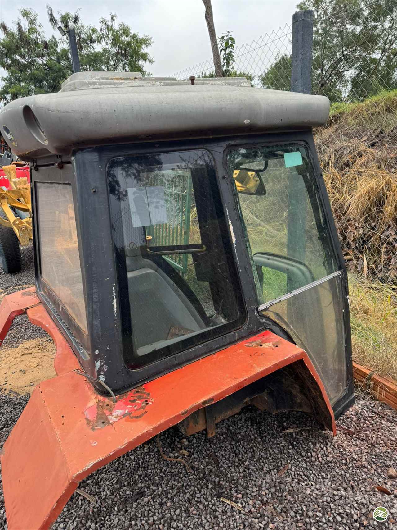 PEÇAS A VENDA TRATORES CABINE Toledo Tratores PR TOLEDO PARANÁ PR