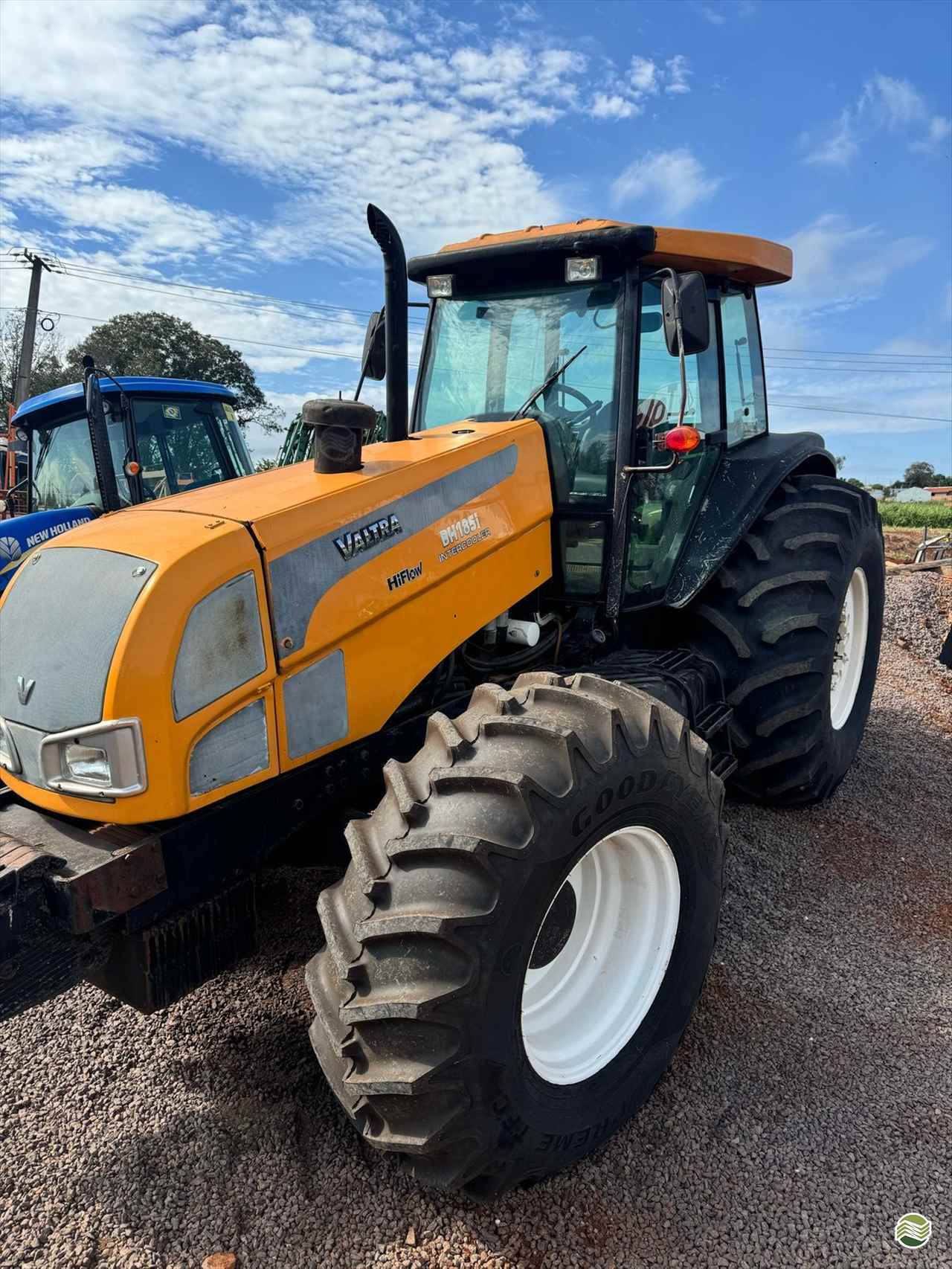TRATOR VALTRA VALTRA BH 185 Tração 4x4 Toledo Tratores PR TOLEDO PARANÁ PR