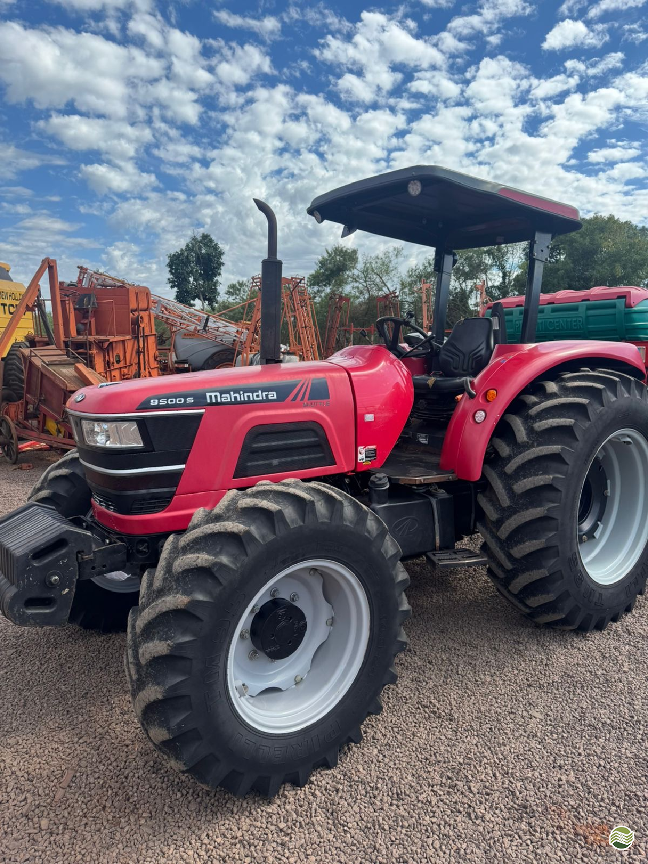 TRATOR MAHINDRA 9500 Tração 4x4 Toledo Tratores PR TOLEDO PARANÁ PR