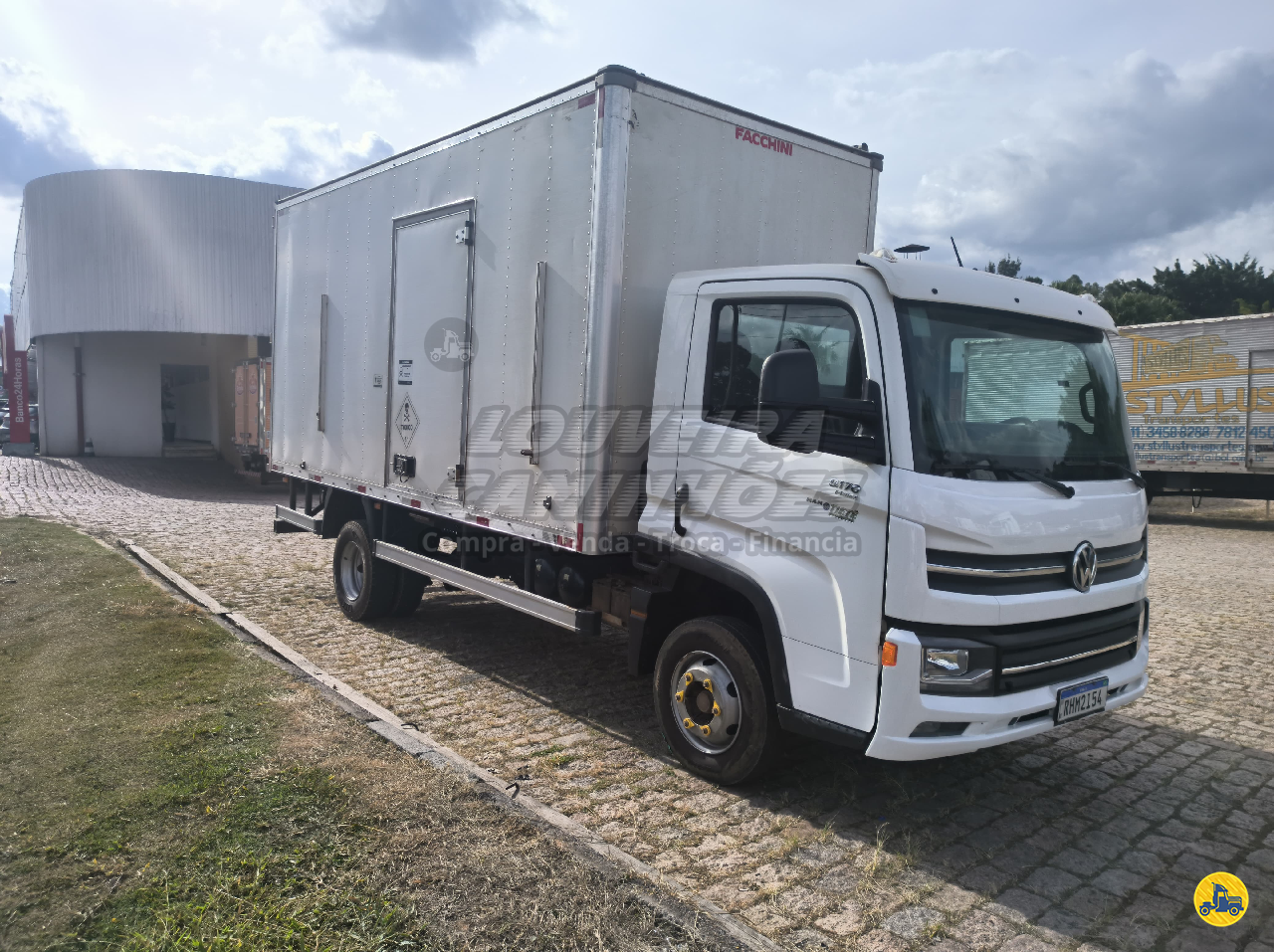 CAMINHAO VOLKSWAGEN VW 9170 Baú Furgão 3/4 4x2 Louveira Caminhões LOUVEIRA SÃO PAULO SP