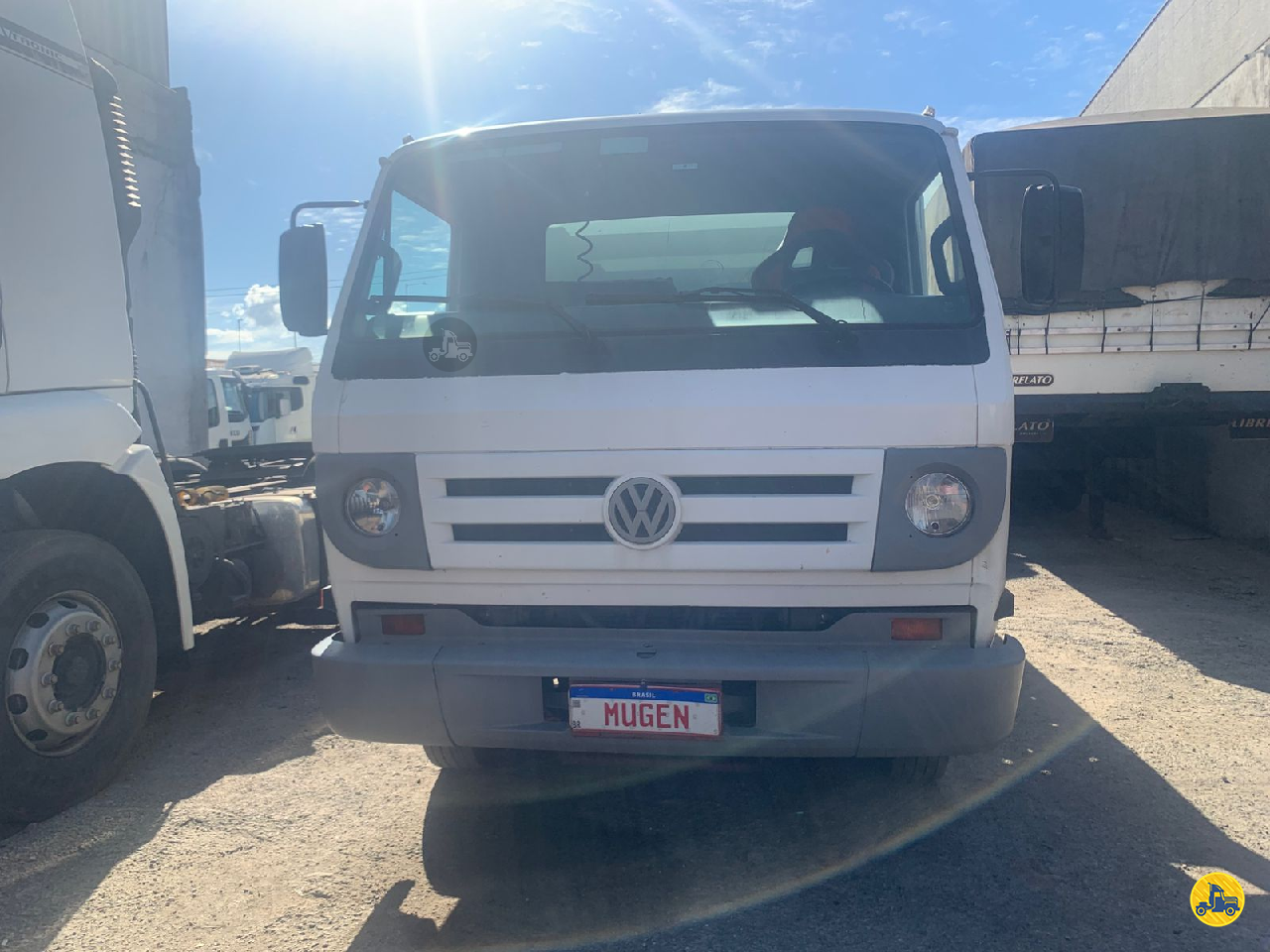 CAMINHAO VOLKSWAGEN VW 8150 Plataforma Guincho Toco 4x2 Mugen Caminhões GUARULHOS SÃO PAULO SP