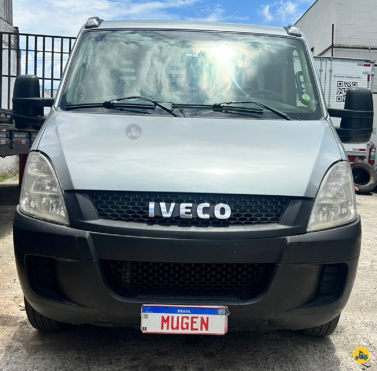 CAMINHAO IVECO DAILY 35s14 Plataforma Guincho Toco 4x2 Mugen Caminhões GUARULHOS SÃO PAULO SP