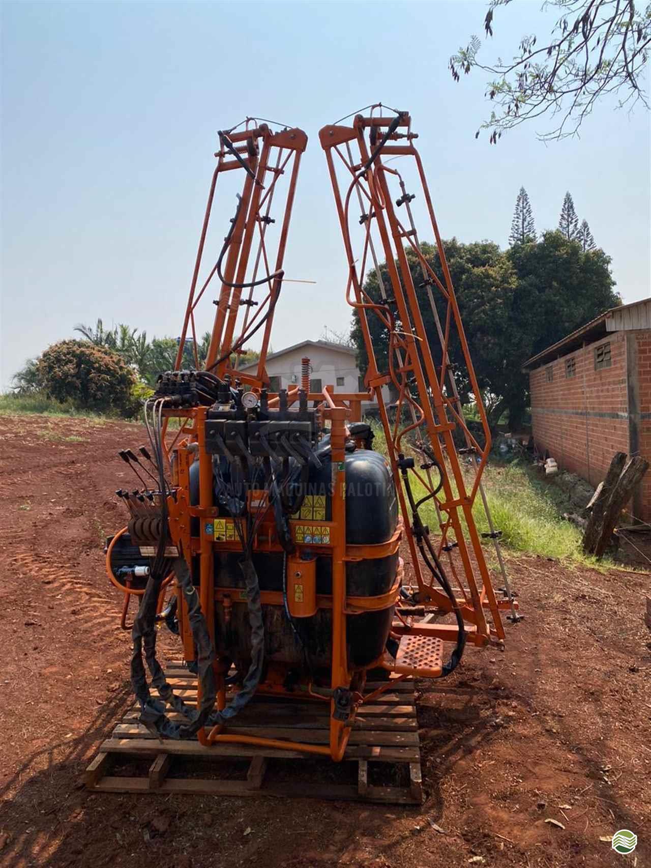 PULVERIZADOR JACTO CONDOR 600 AM14 Acoplado Hidráulico Auto Máquinas Palotina PALOTINA PARANÁ PR