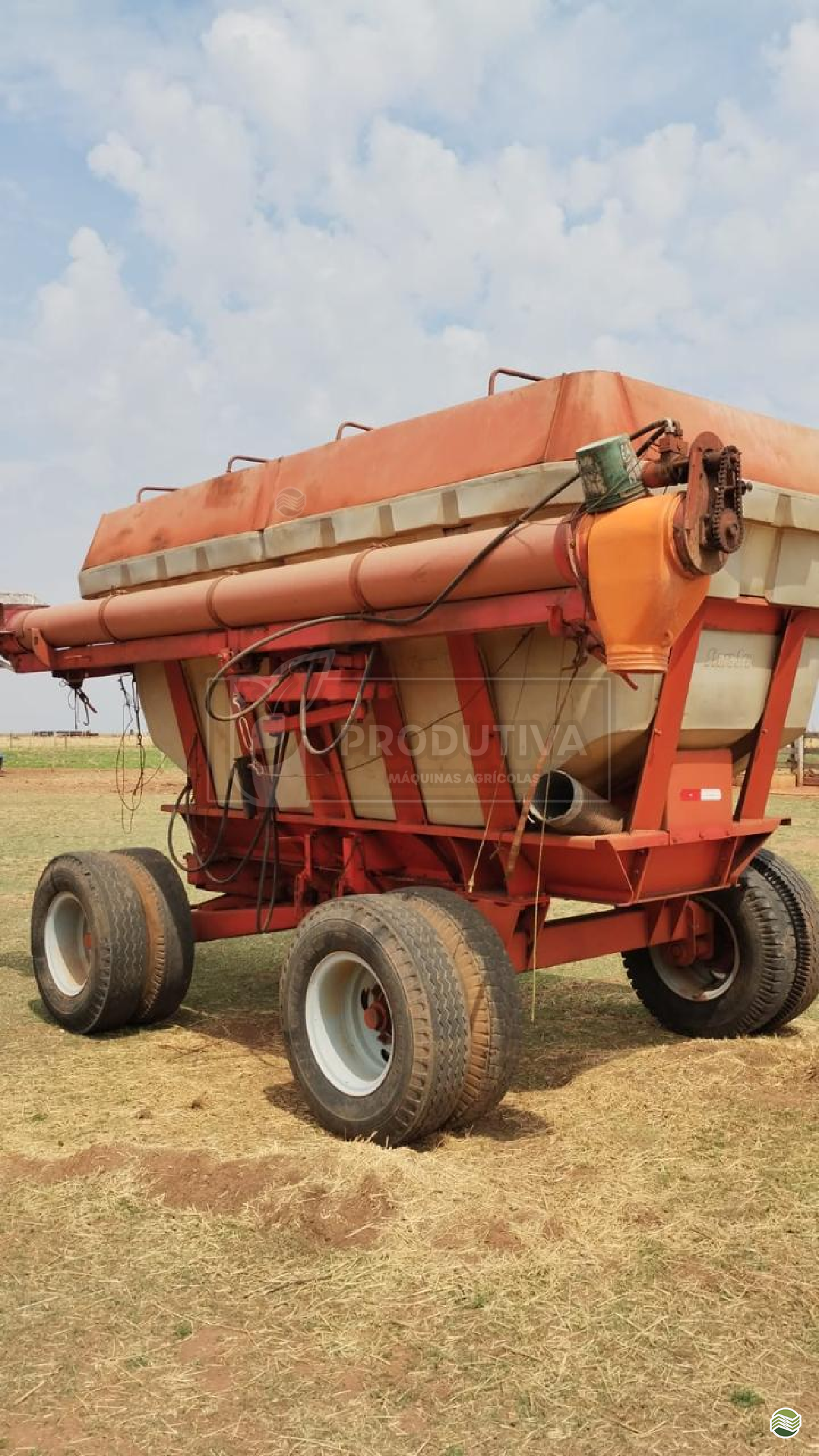 IMPLEMENTOS AGRICOLAS CARRETA BAZUKA GRANELEIRA 15000 Produtiva Máquinas CAMPO VERDE MATO GROSSO MT