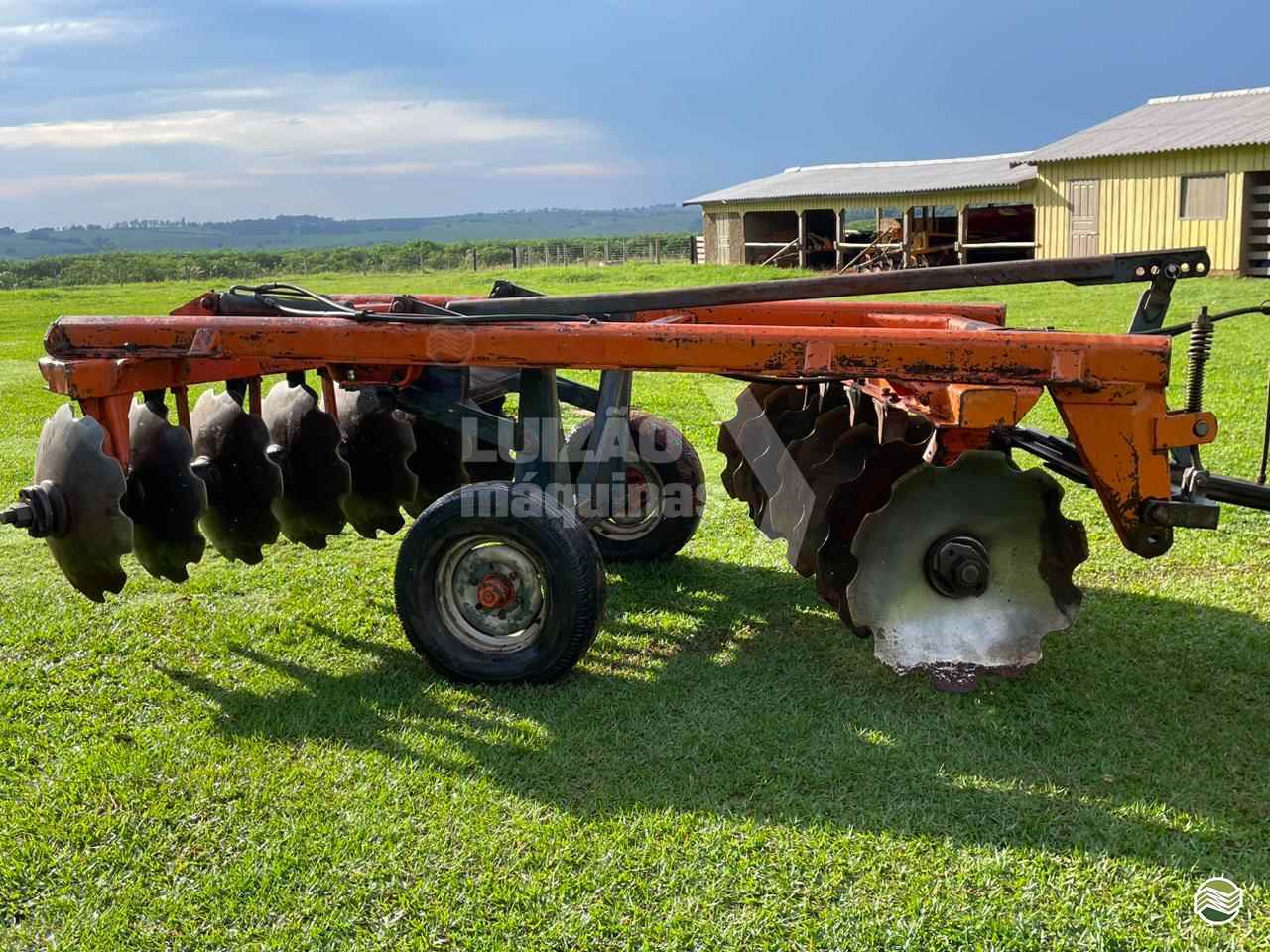 ARADORA 14 DISCOS de Luizão Máquinas Agrícolas