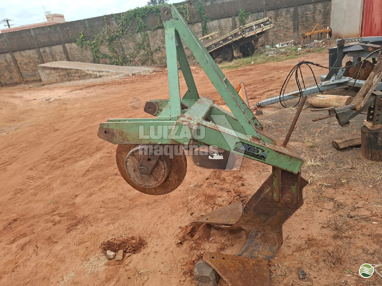 EQUIPAMENTOS MANDIOCA AFOFADOR DE MANDIOCA Luizão Máquinas Agrícolas UMUARAMA PARANÁ PR