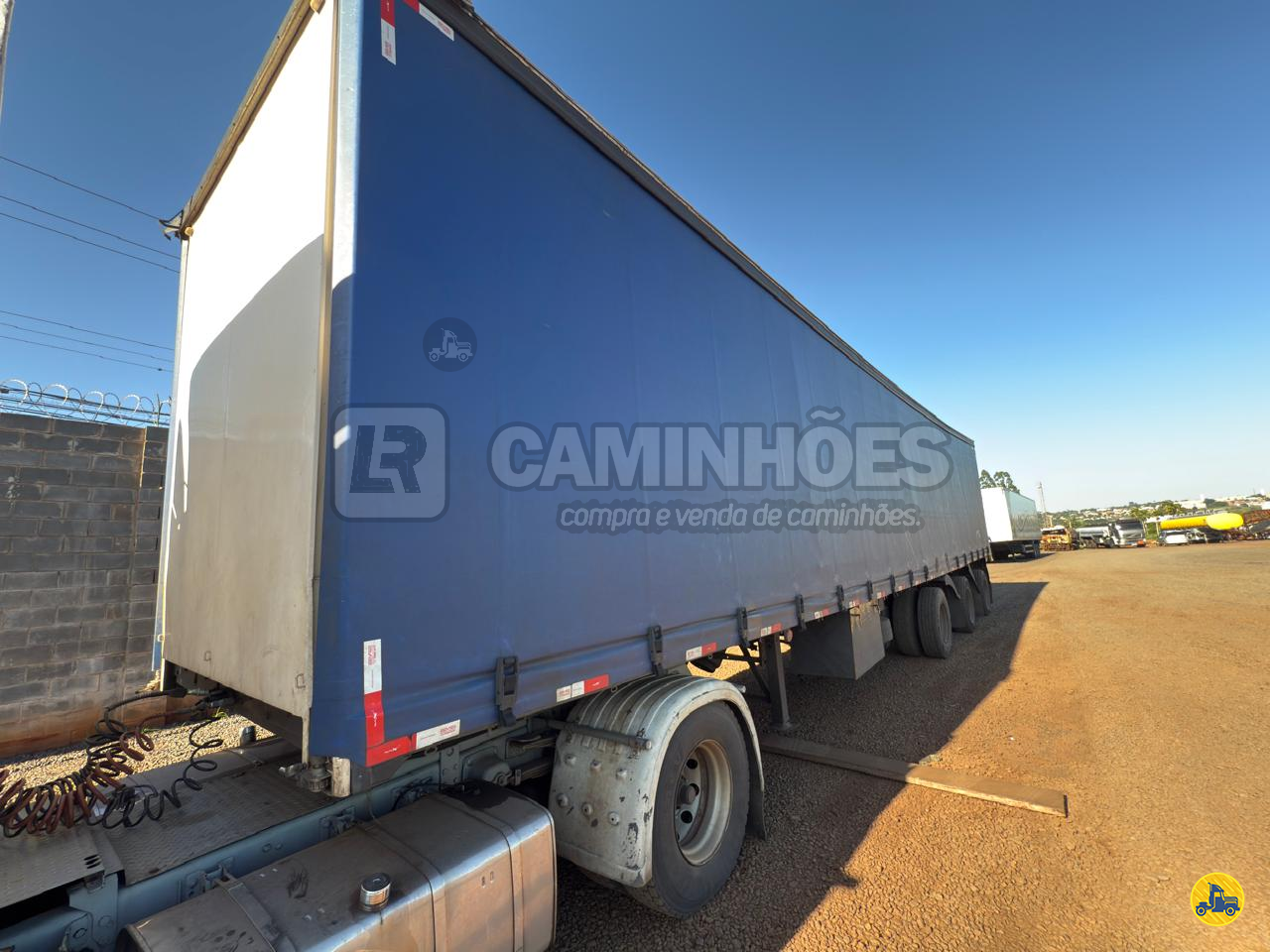 CARRETA SEMI-REBOQUE BAU SIDER Reta LR Caminhões UBERLANDIA MINAS GERAIS MG