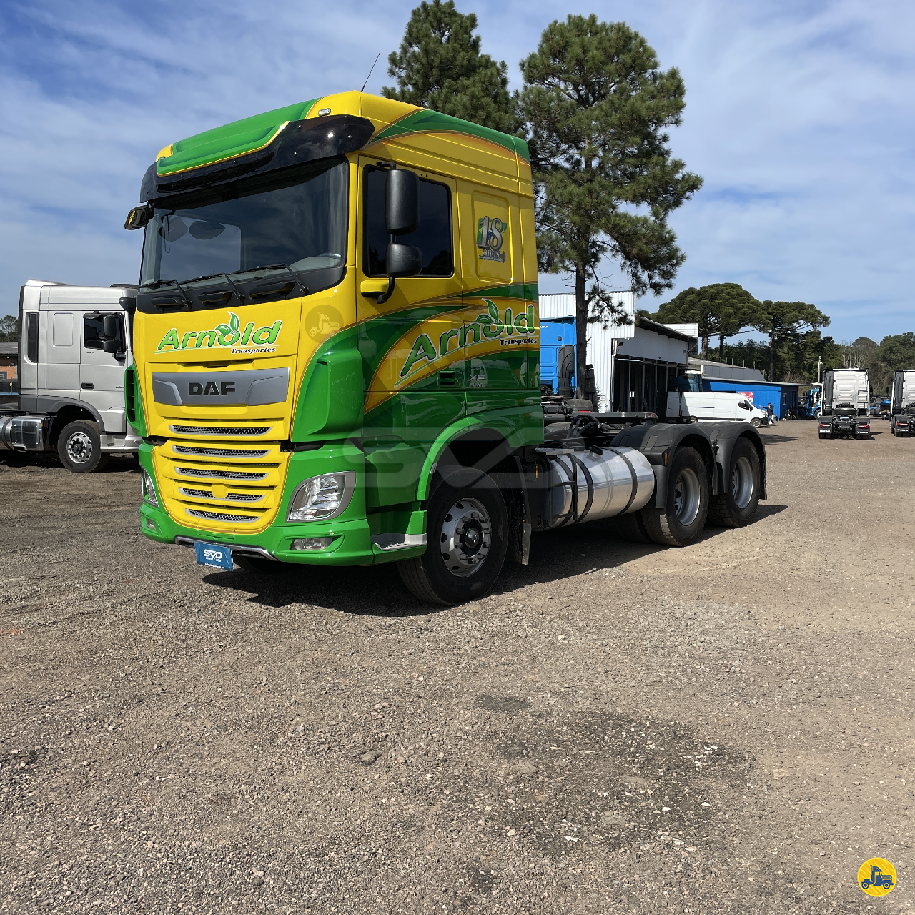 CAMINHAO DAF DAF XF FTT 530 Cavalo Mecânico Cavalo 6x4 SVD Seminovos CURITIBA PARANÁ PR