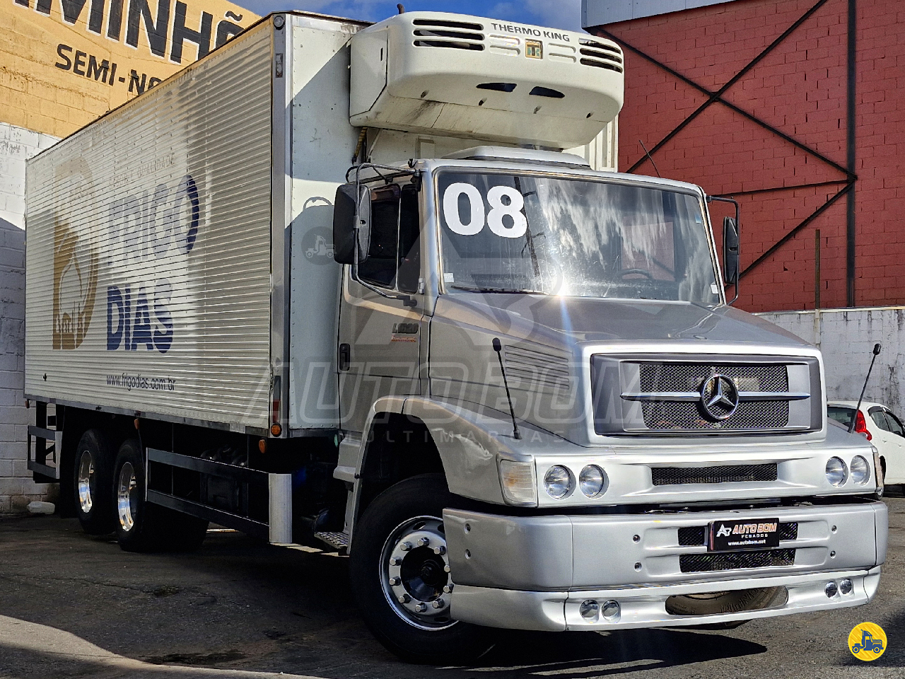 CAMINHAO MERCEDES-BENZ MB 1620 Baú Frigorífico Truck 6x2 Autobom Multimarcas CONTAGEM MINAS GERAIS MG