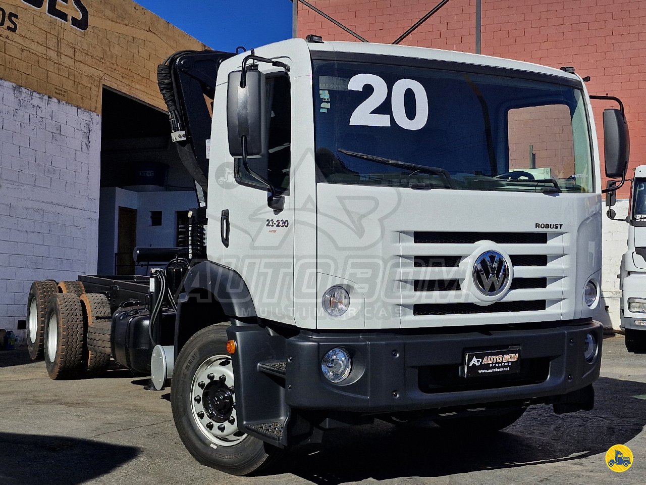 CAMINHAO VOLKSWAGEN VW 23230 Munck Truck 6x2 Autobom Multimarcas CONTAGEM MINAS GERAIS MG