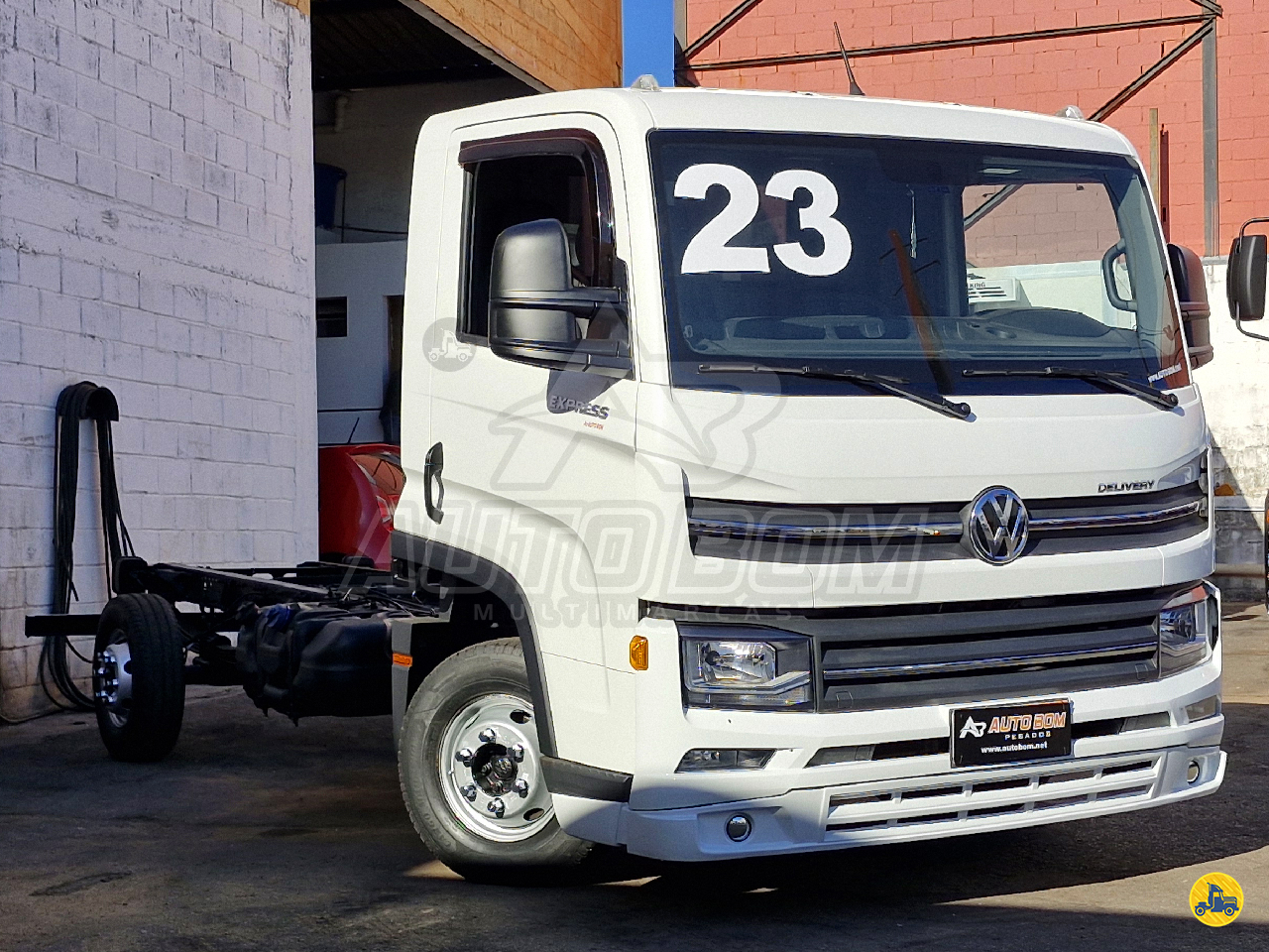 CAMINHAO VOLKSWAGEN DELIVERY EXPRESS Chassis 3/4 4x2 Autobom Multimarcas CONTAGEM MINAS GERAIS MG