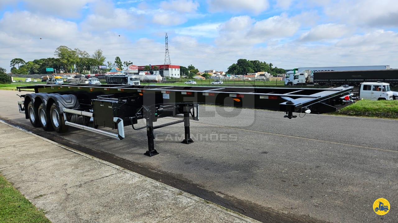 CARRETA SEMI-REBOQUE PORTA-CONTAINER Lelo Caminhões CURITIBA PARANÁ PR