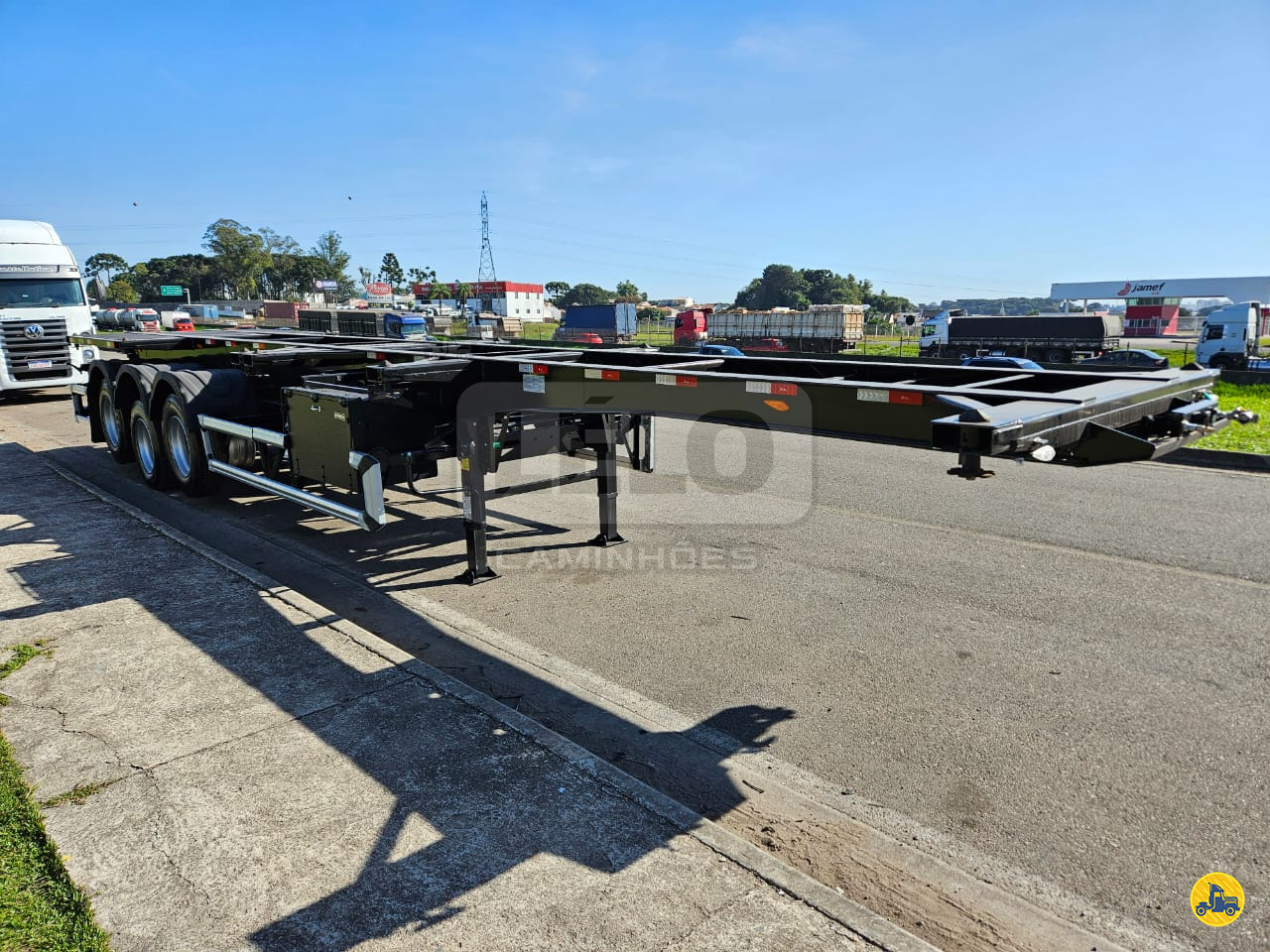 CARRETA SEMI-REBOQUE PORTA-CONTAINER Lelo Caminhões CURITIBA PARANÁ PR