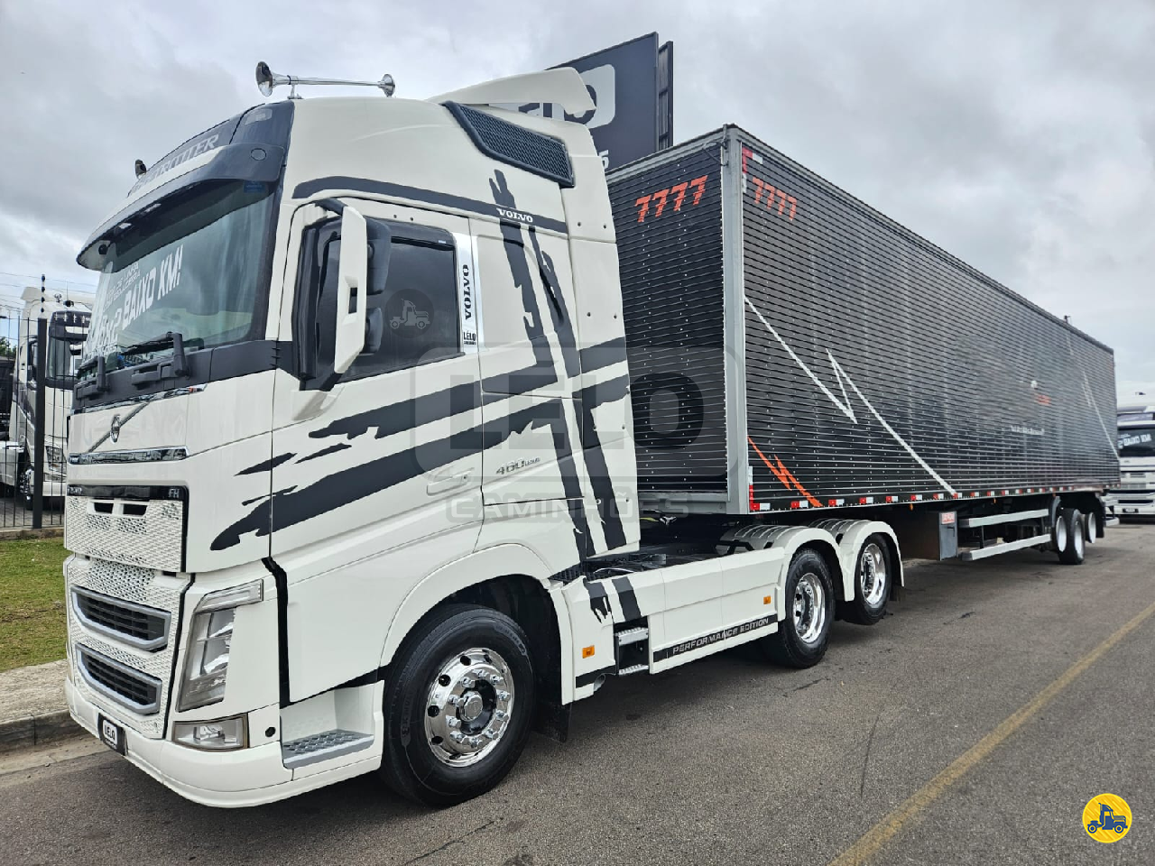 CAMINHAO VOLVO VOLVO FH 460 Cavalo Mecânico Cavalo 6x2 Lelo Caminhões CURITIBA PARANÁ PR