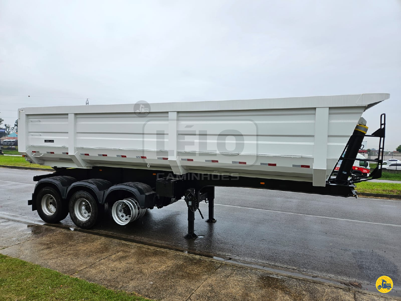CARRETA SEMI-REBOQUE BASCULANTE Lelo Caminhões CURITIBA PARANÁ PR