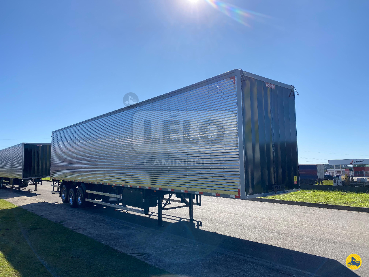 CARRETA SEMI-REBOQUE BAU FURGÃO Lelo Caminhões CURITIBA PARANÁ PR