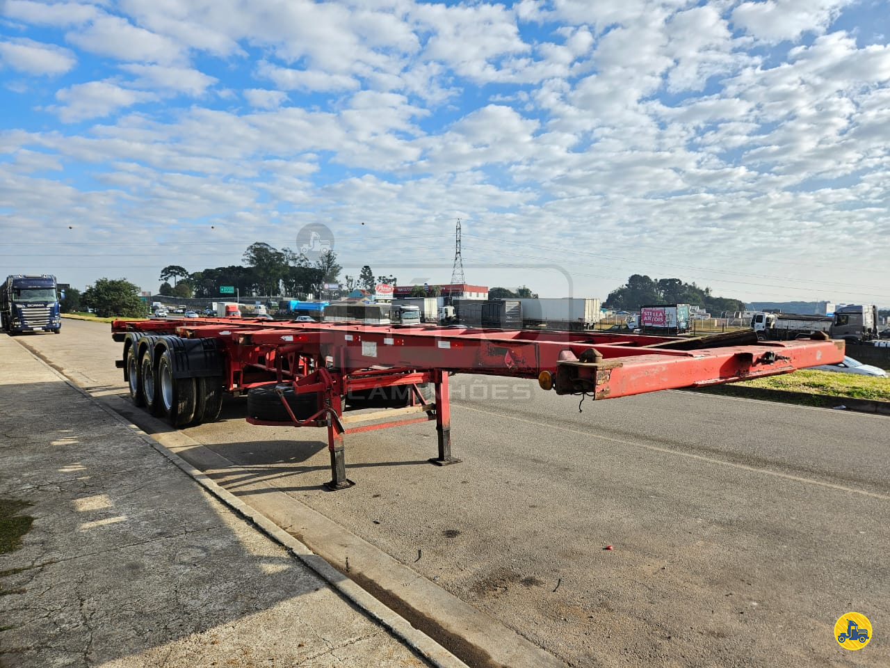 CARRETA SEMI-REBOQUE PORTA-CONTAINER Lelo Caminhões CURITIBA PARANÁ PR