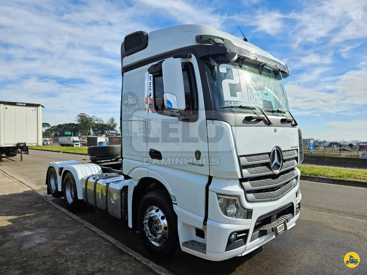 CAMINHAO MERCEDES-BENZ MB 2548 Cavalo Mecânico Cavalo 6x2 Lelo Caminhões CURITIBA PARANÁ PR