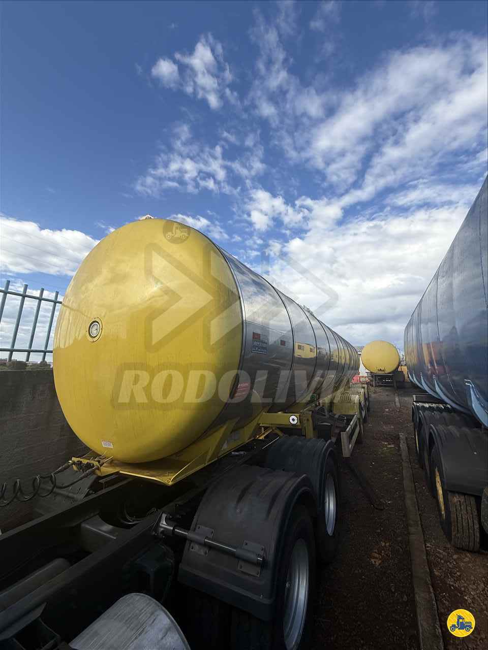 CARRETA SEMI-REBOQUE TANQUE ISOTERMICO Rodolivia Implementos Rodoviários MARIALVA PARANÁ PR