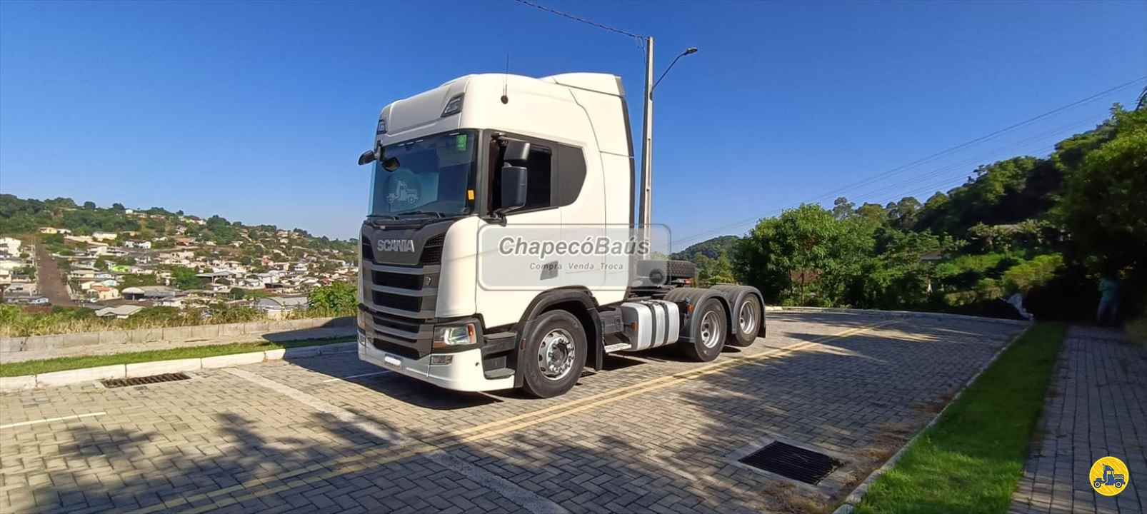 SCANIA R450 de Chapecó Baús