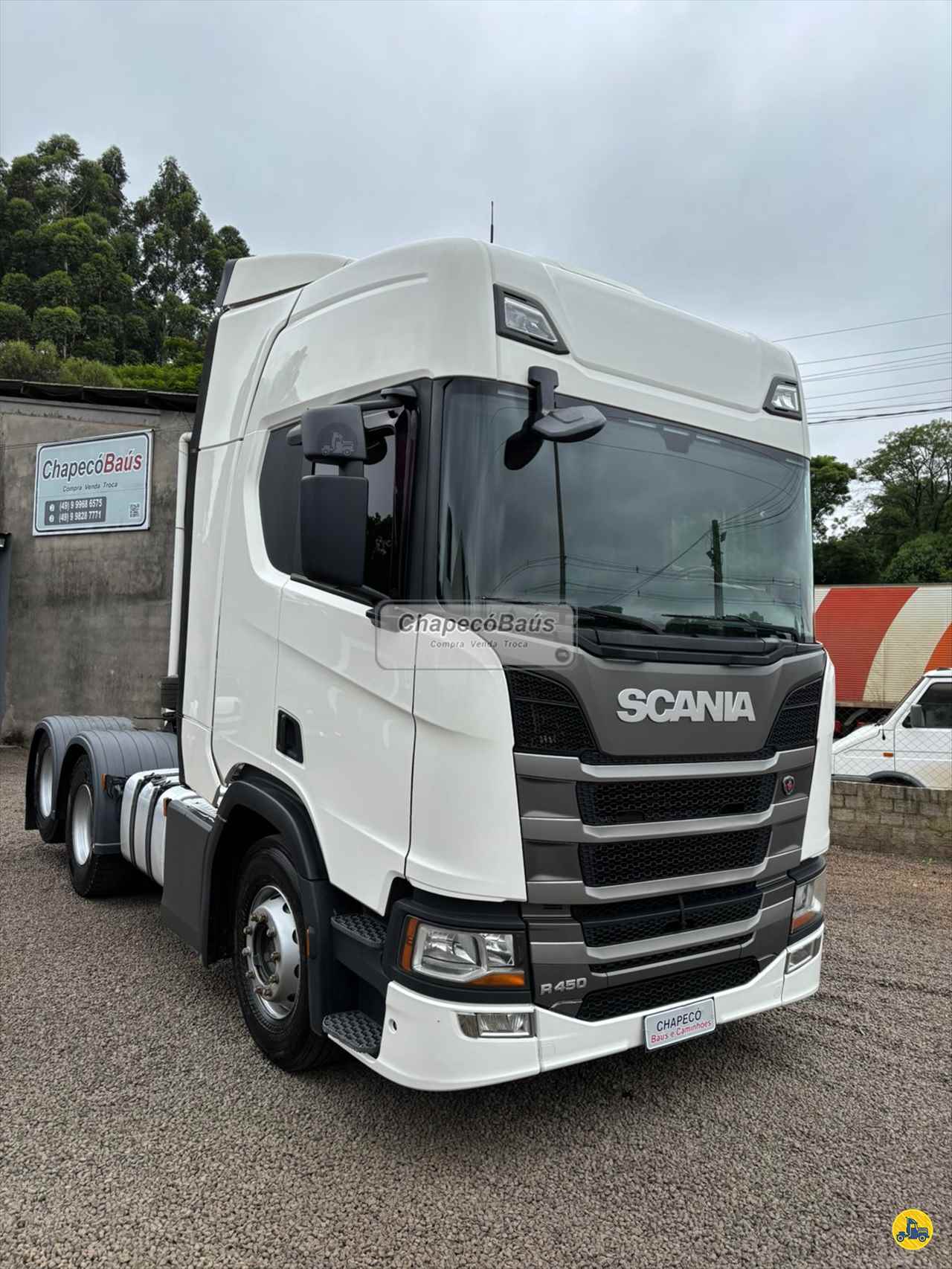 SCANIA R450 de Chapecó Baús