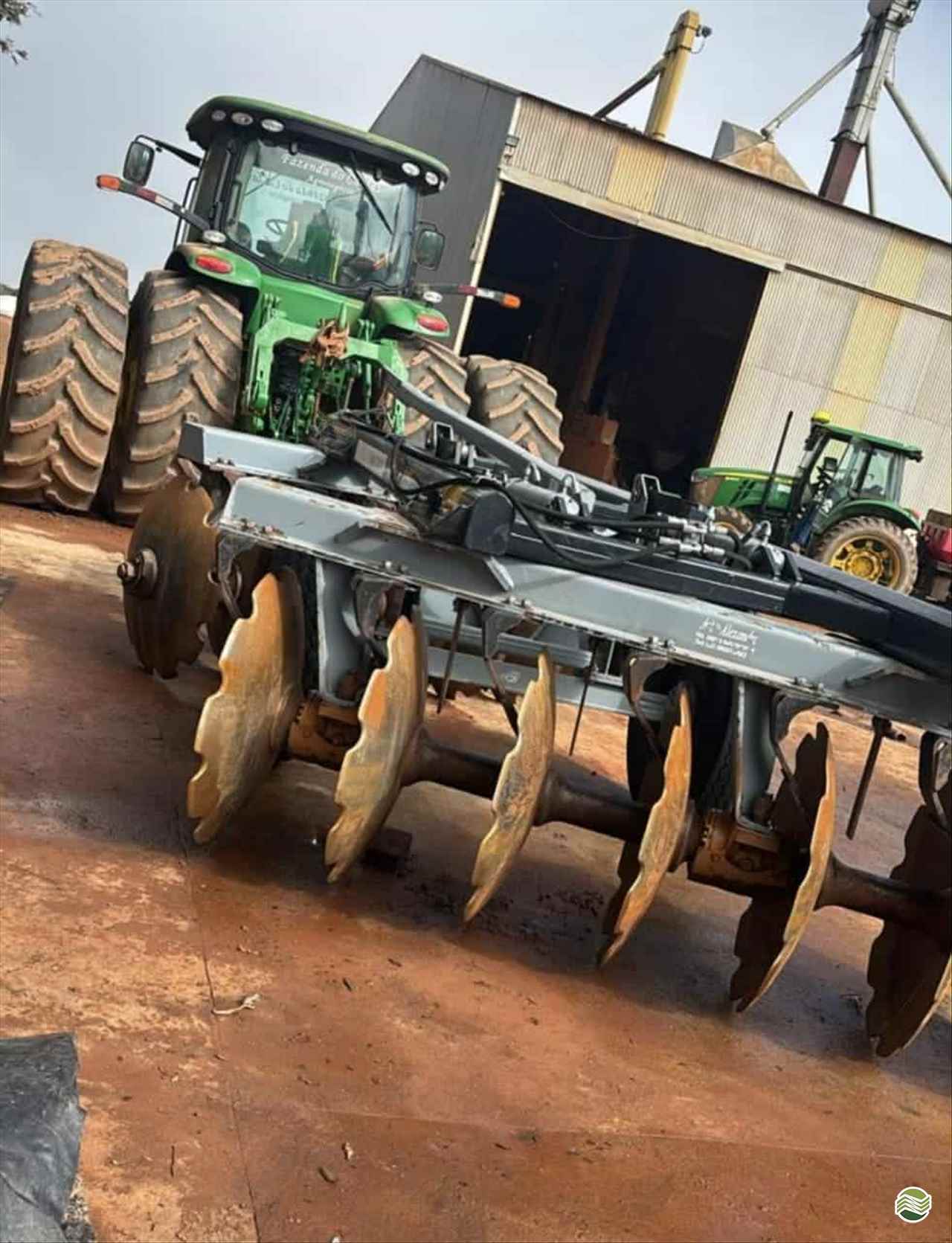 IMPLEMENTOS AGRICOLAS GRADE ARADORA ARADORA 14 DISCOS LF Máquinas Agrícolas SP MIGUELOPOLIS SÃO PAULO SP