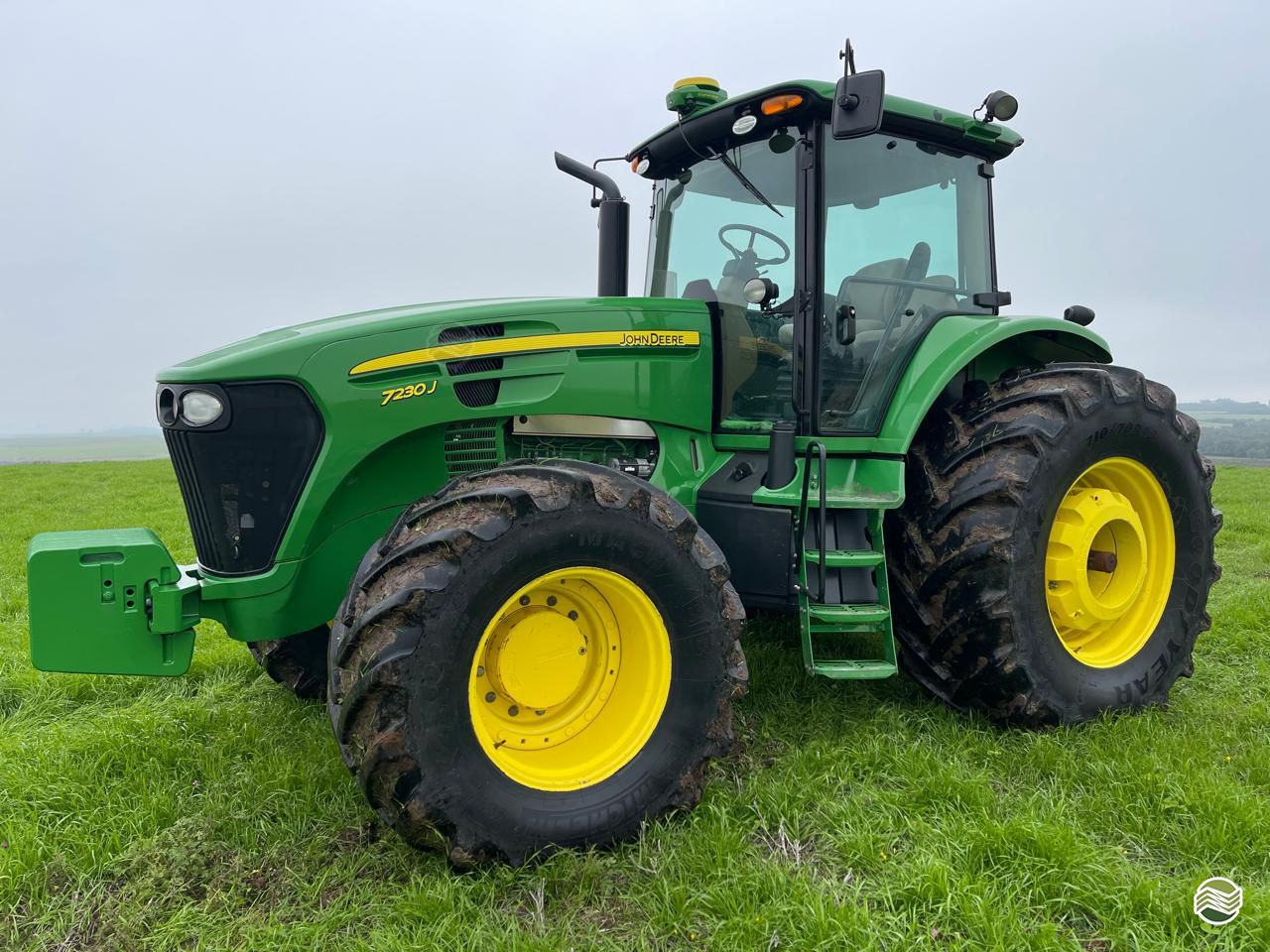 JOHN DEERE 7230J de LF Máquinas Agrícolas SP