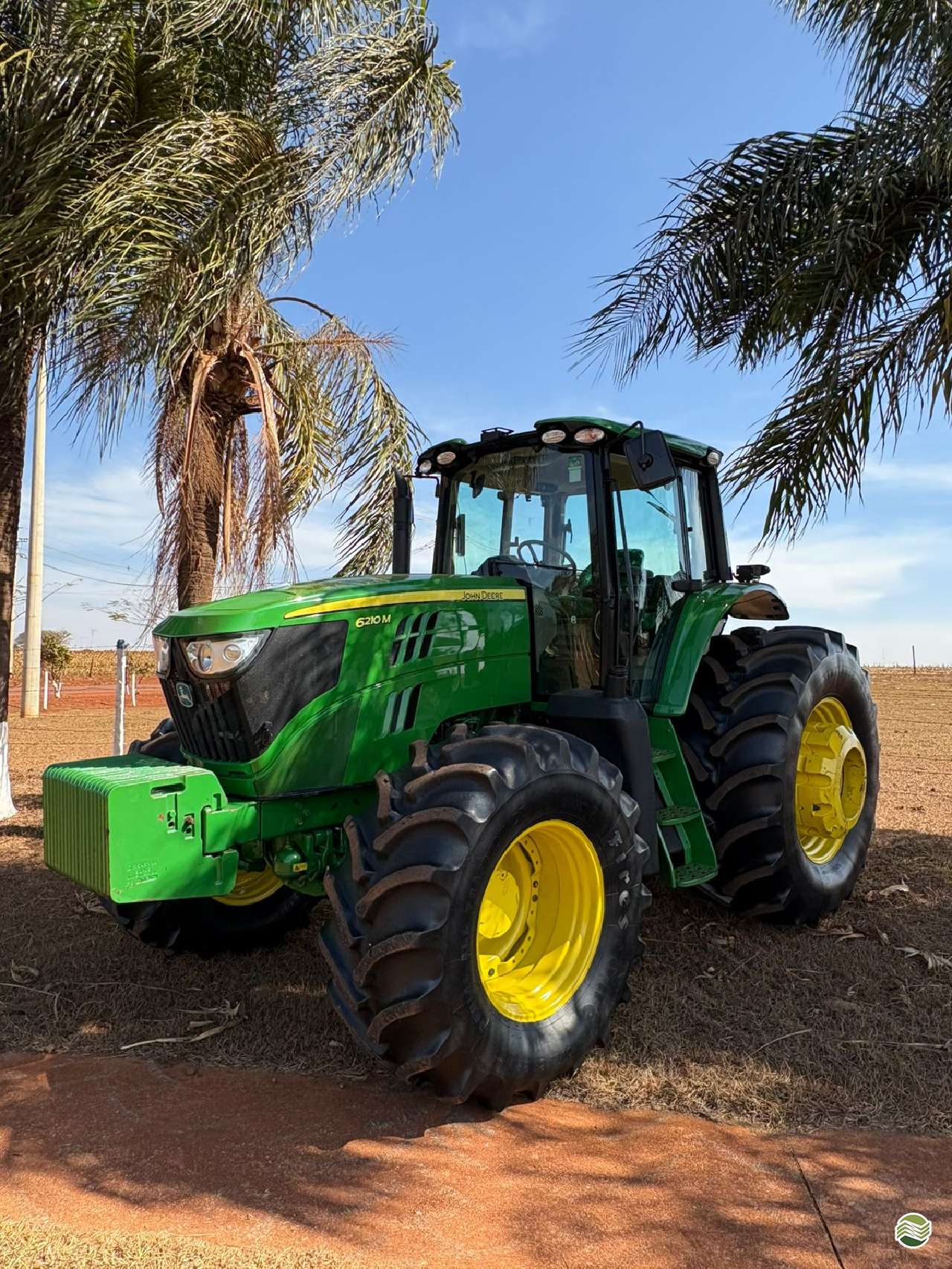 JOHN DEERE 6210M de LF Máquinas Agrícolas SP