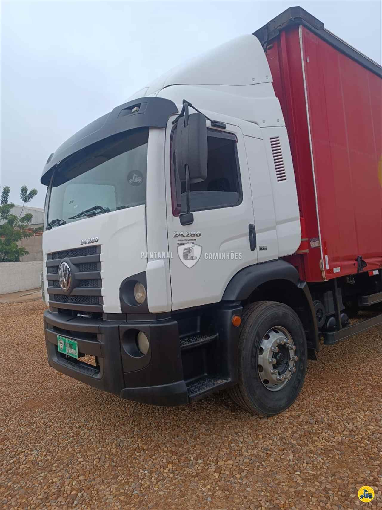 CAMINHAO VOLKSWAGEN VW 24280 Baú Sider Truck 6x2 Pantanal Caminhões RONDONOPOLIS MATO GROSSO MT