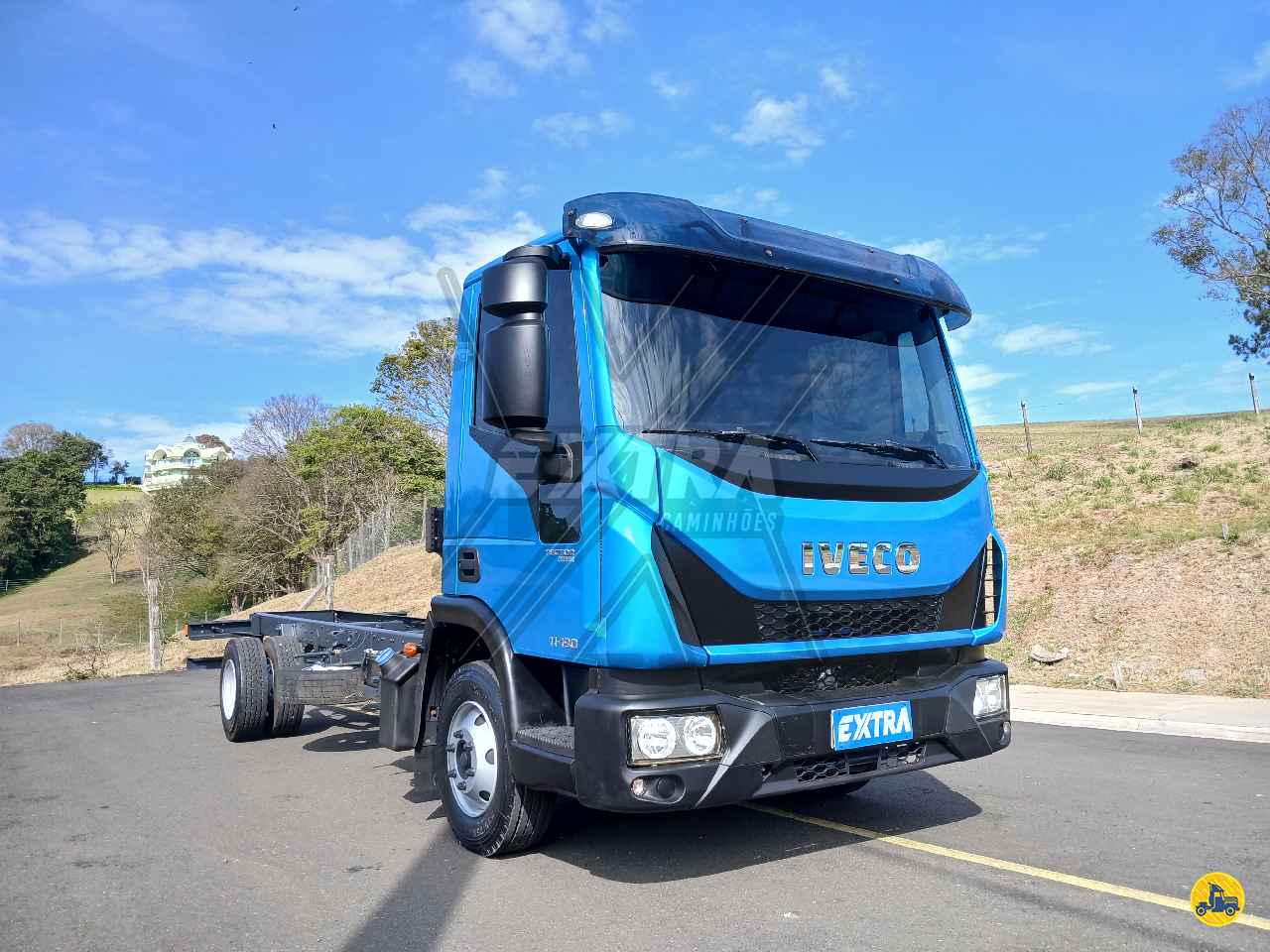 CAMINHAO IVECO TECTOR 11-190 Chassis 3/4 4x2 Extra Caminhões CONCORDIA SANTA CATARINA SC