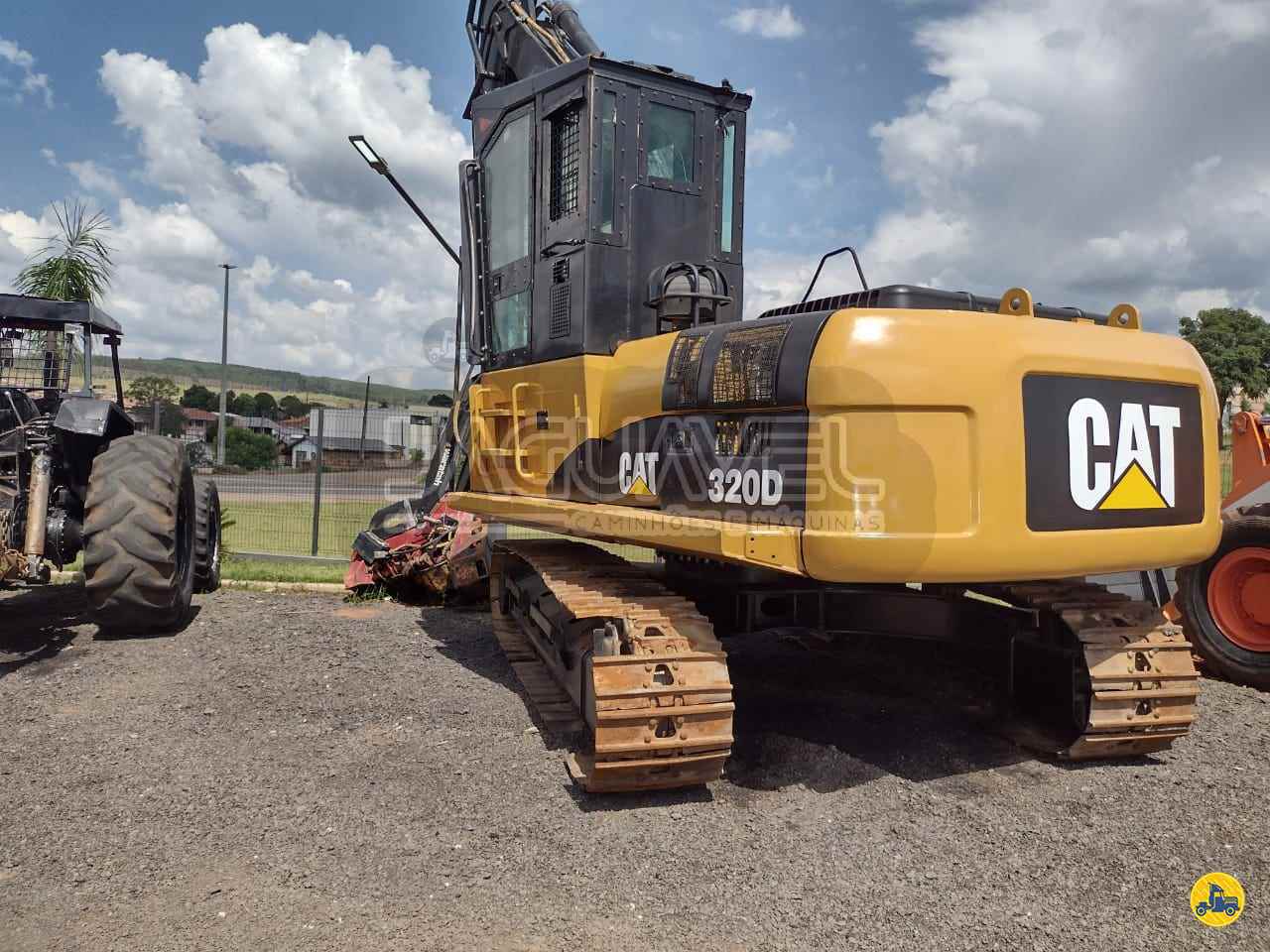 ESCAVADEIRA CATERPILLAR 320D Jaguavel Caminhões - Jaguariaíva JAGUARIAIVA PARANÁ PR