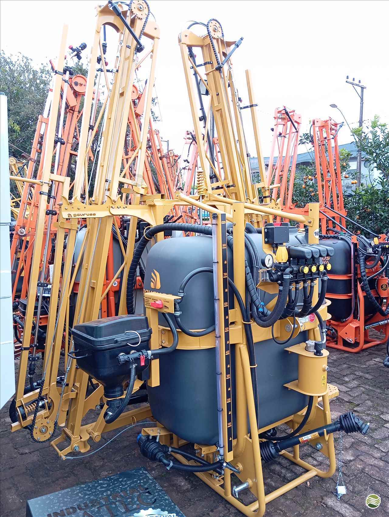 PULVERIZADOR GAURUS GA 800 Acoplado Hidráulico Impagro Soluções Agrícolas AJURICABA RIO GRANDE DO SUL RS