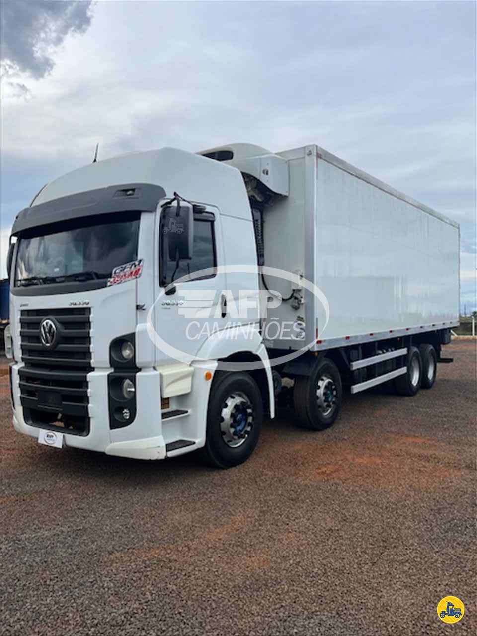 CAMINHAO VOLKSWAGEN VW 30330 Baú Frigorífico BiTruck 8x2 AFP Caminhões UBERLANDIA MINAS GERAIS MG