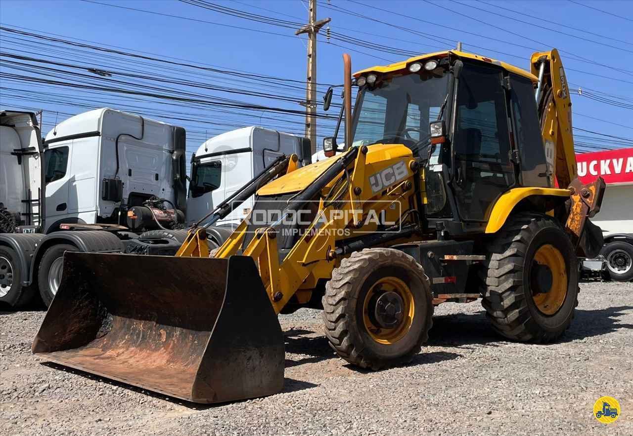 RETRO ESCAVADEIRA JCB 3CX Tração 4x4 RODOCAPITAL - TRUCKVAN BRASILIA DISTRITO FEDERAL DF