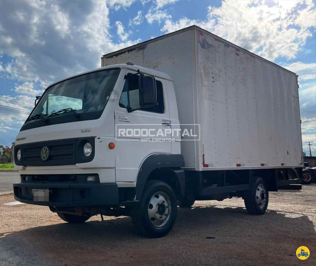 CAMINHAO VOLKSWAGEN VW 5150 Baú Furgão 3/4 4x2 RODOCAPITAL - TRUCKVAN BRASILIA DISTRITO FEDERAL DF