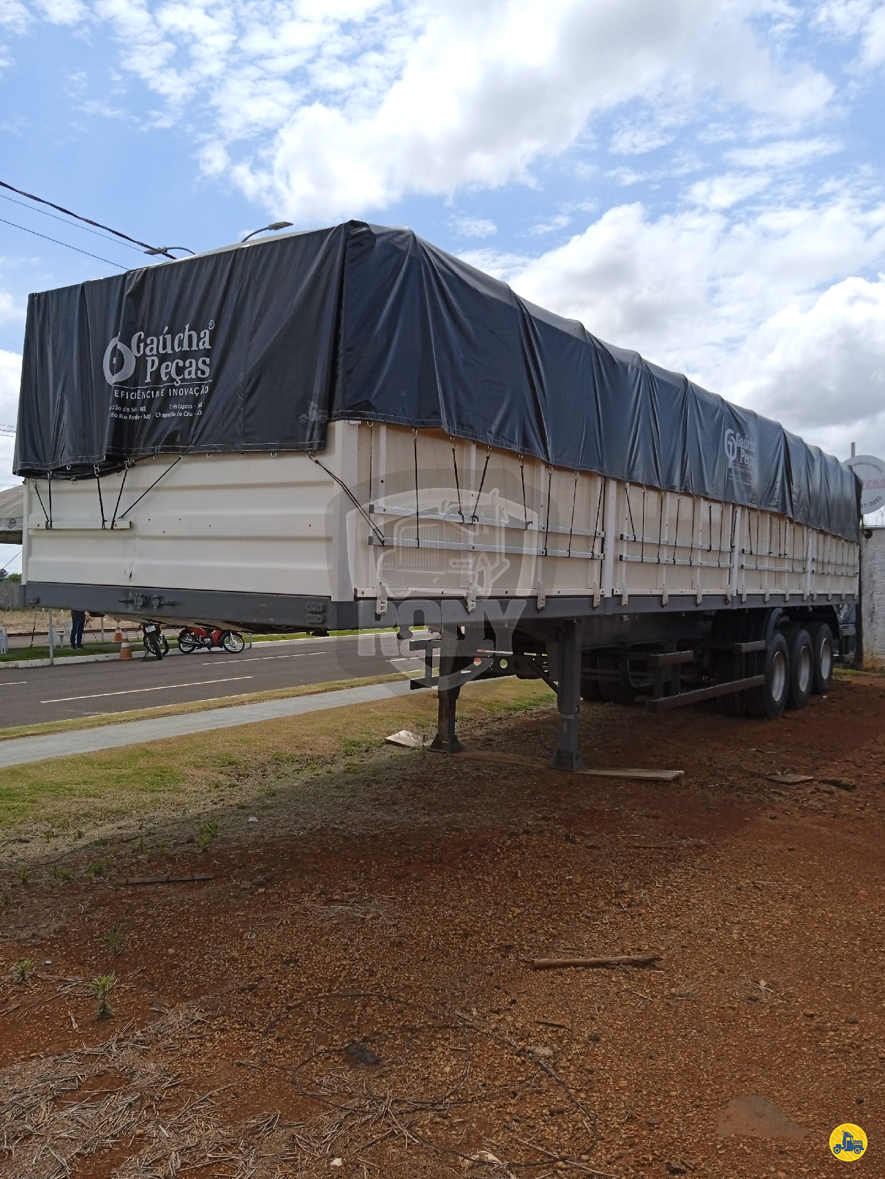 CARRETA SEMI-REBOQUE GRANELEIRO Rony Caminhões e Carretas CHAPADAO DO SUL MATO GROSSO DO SUL MS