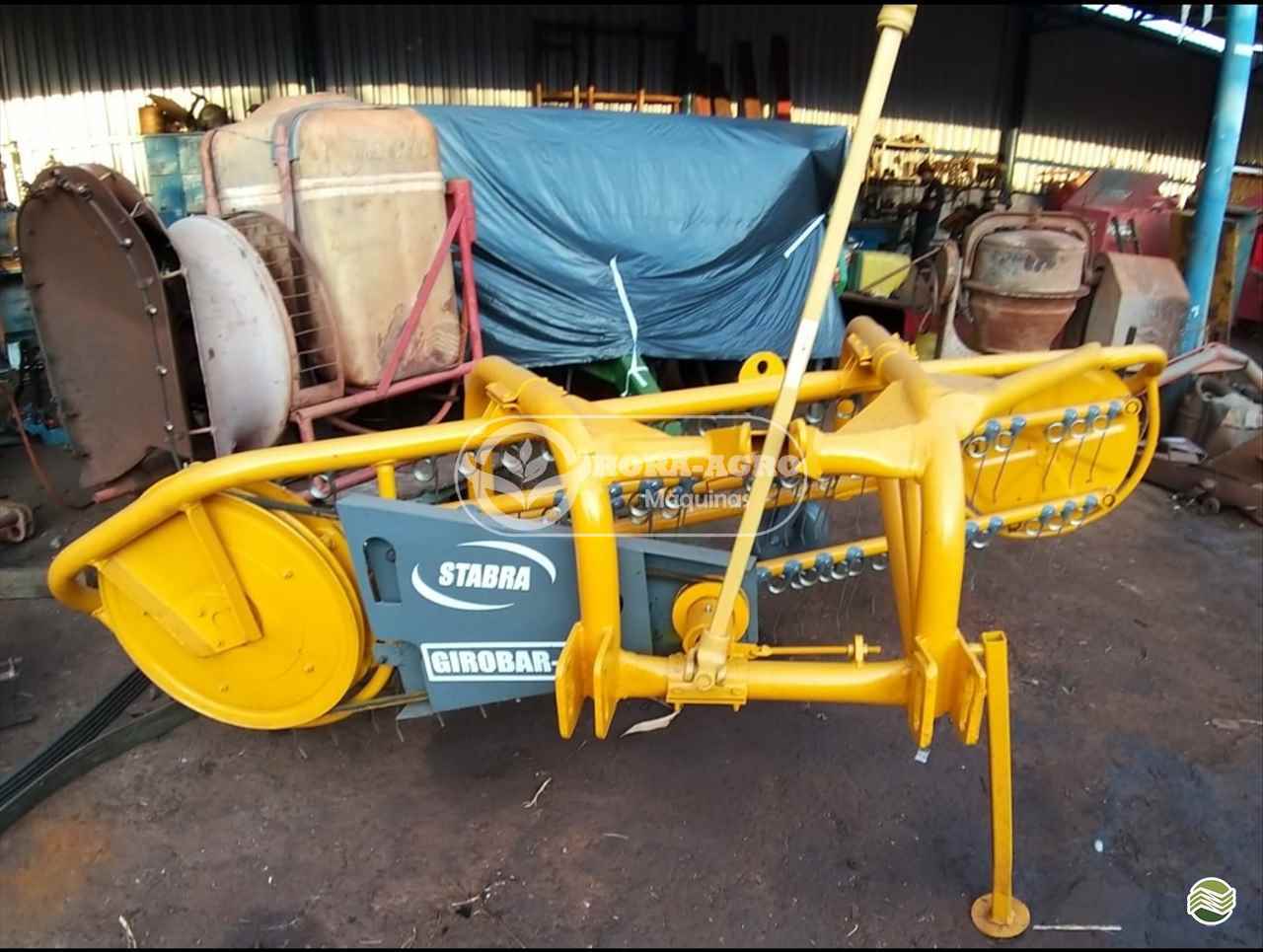 FORRAGEM E FENO STABRA ENLEIRADOR Hora-Agro Máquinas RIBEIRAO PRETO SÃO PAULO SP