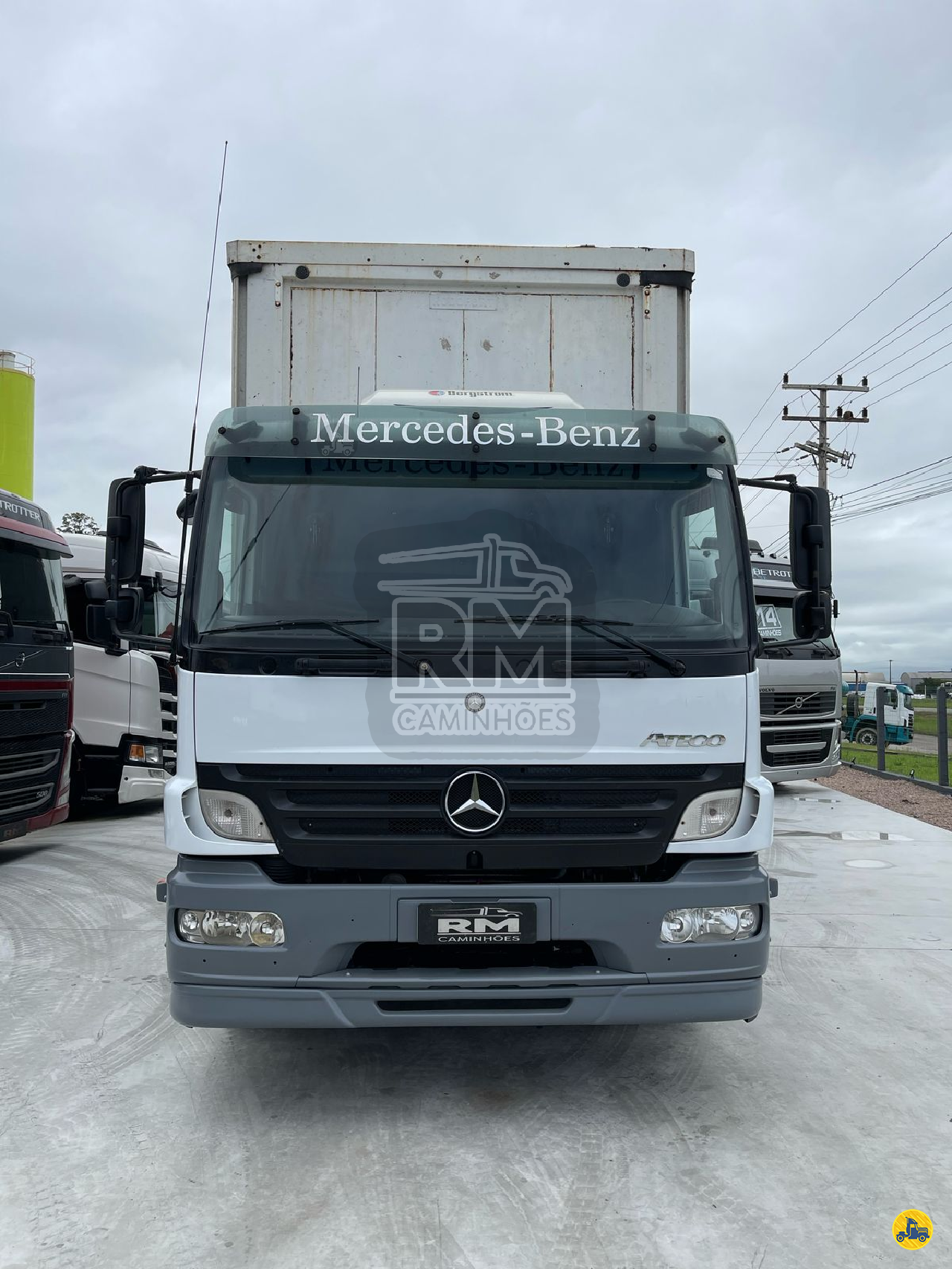 CAMINHAO MERCEDES-BENZ MB 2425 Baú Sider Truck 6x2 RM Caminhões ICARA SANTA CATARINA SC