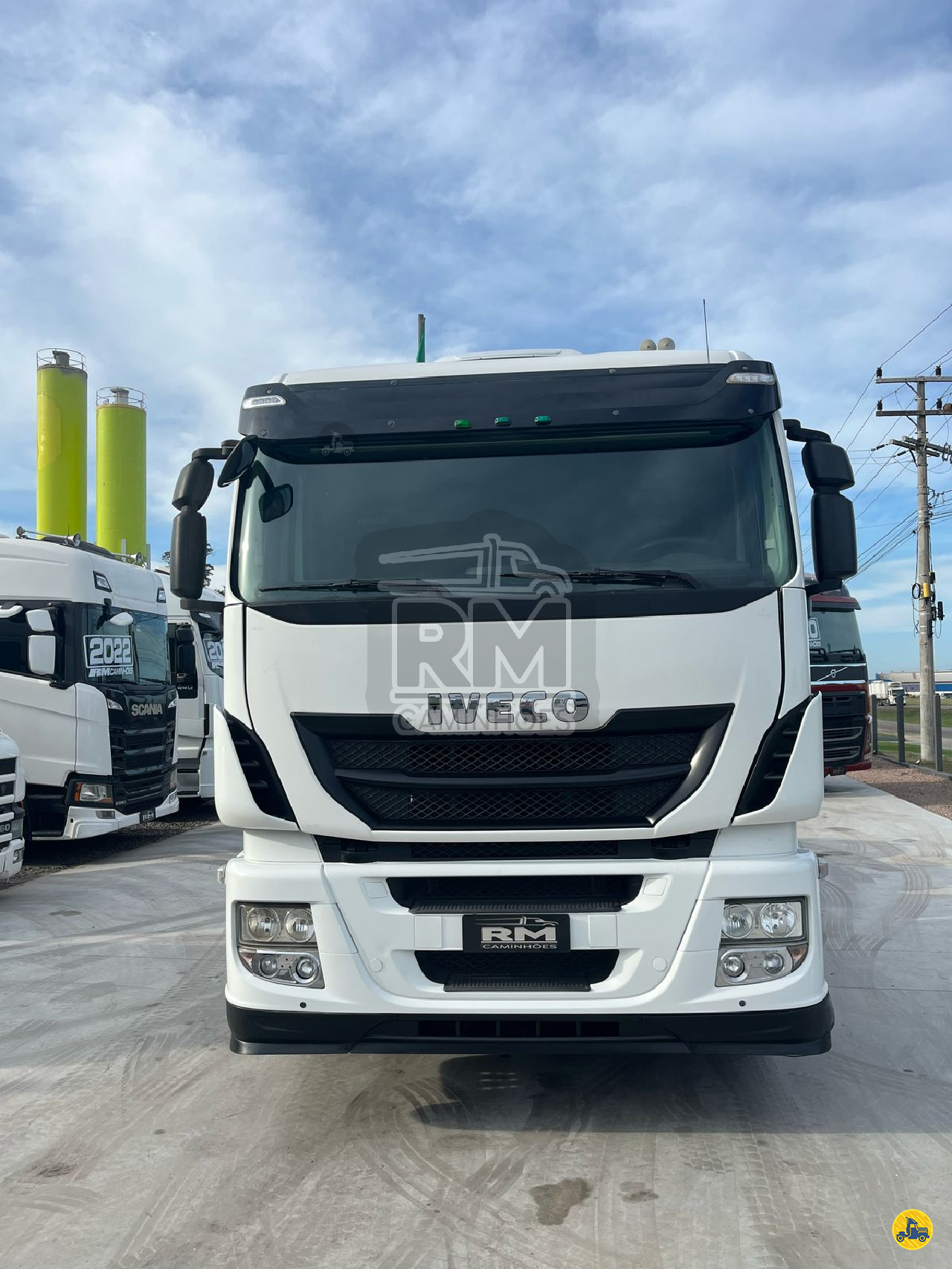 STRALIS 480 HI WAY de RM Caminhões