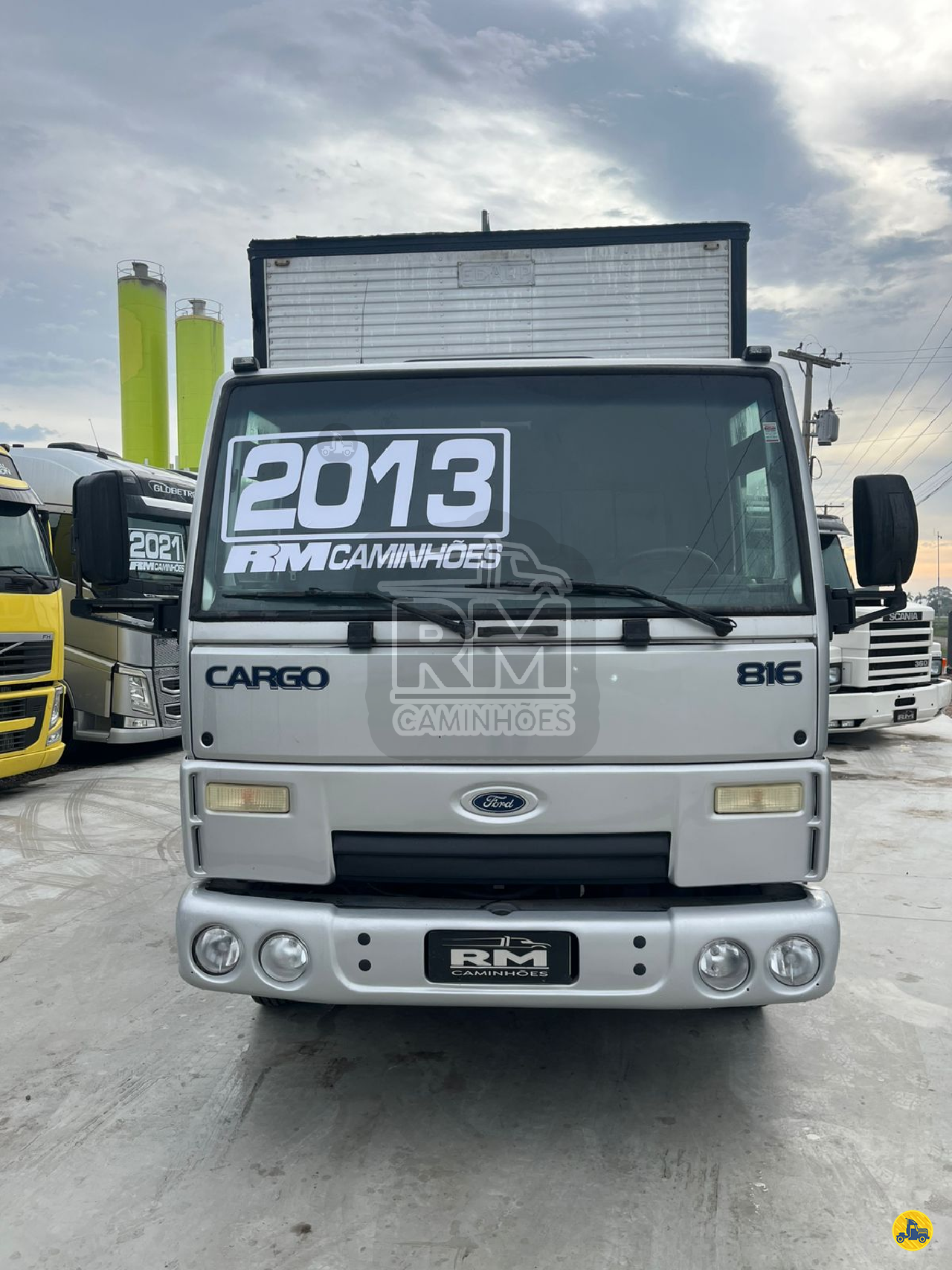 CAMINHAO FORD CARGO 816 Baú Furgão Toco 4x2 RM Caminhões ICARA SANTA CATARINA SC